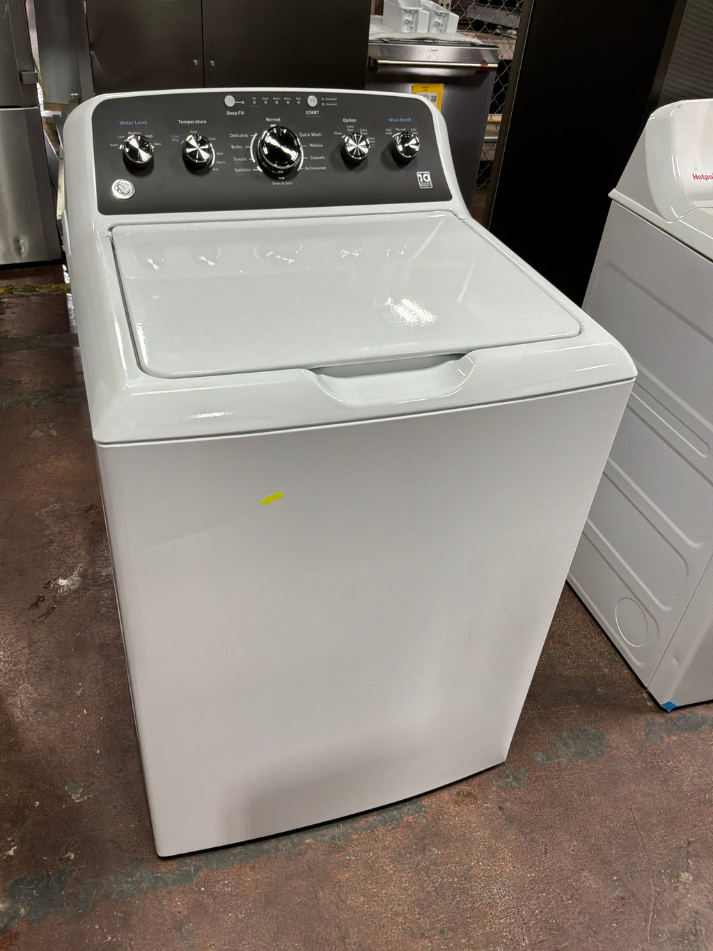 GE GE® 4.5 cu. ft. Capacity Washer with Stainless Steel Basket, Cold Plus and Wash Boost