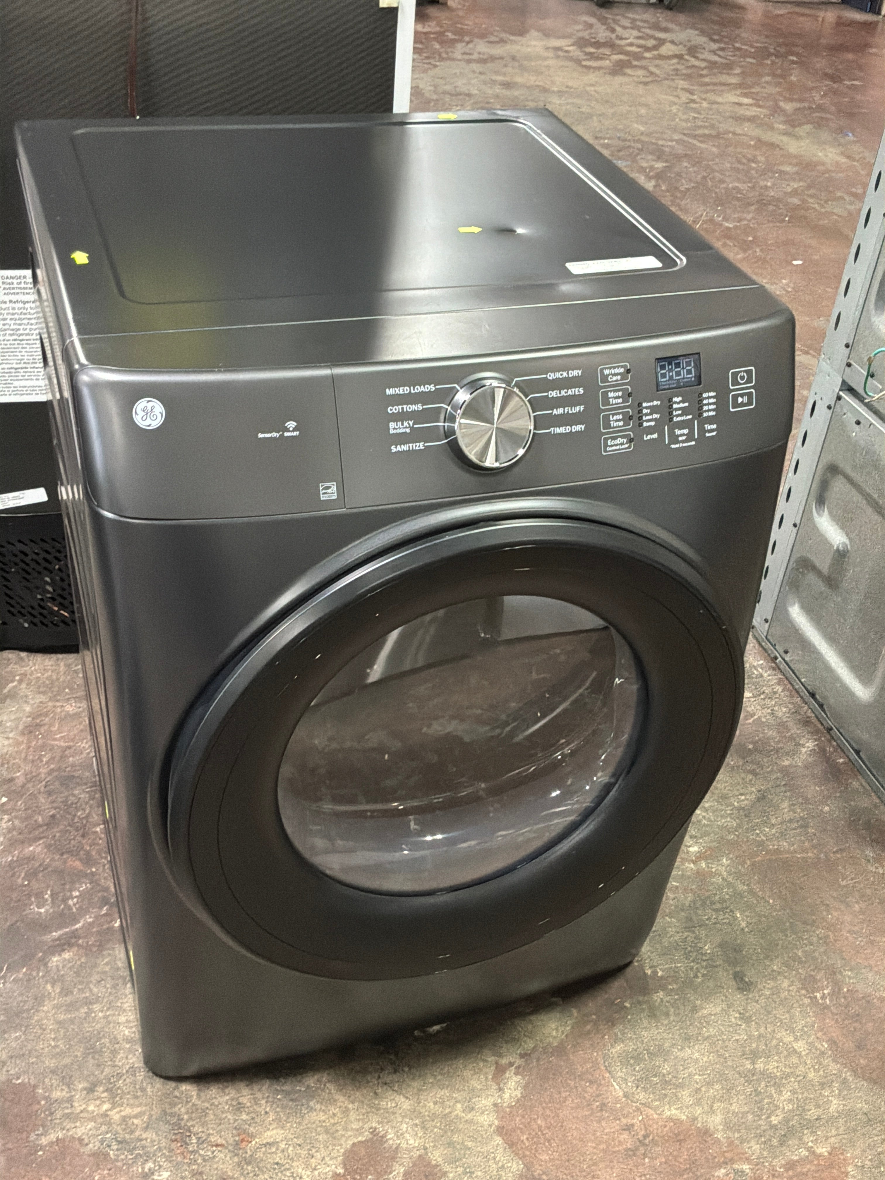 GE® ENERGY STAR® 7.8 cu. ft. Capacity Smart Front Load Electric Dryer