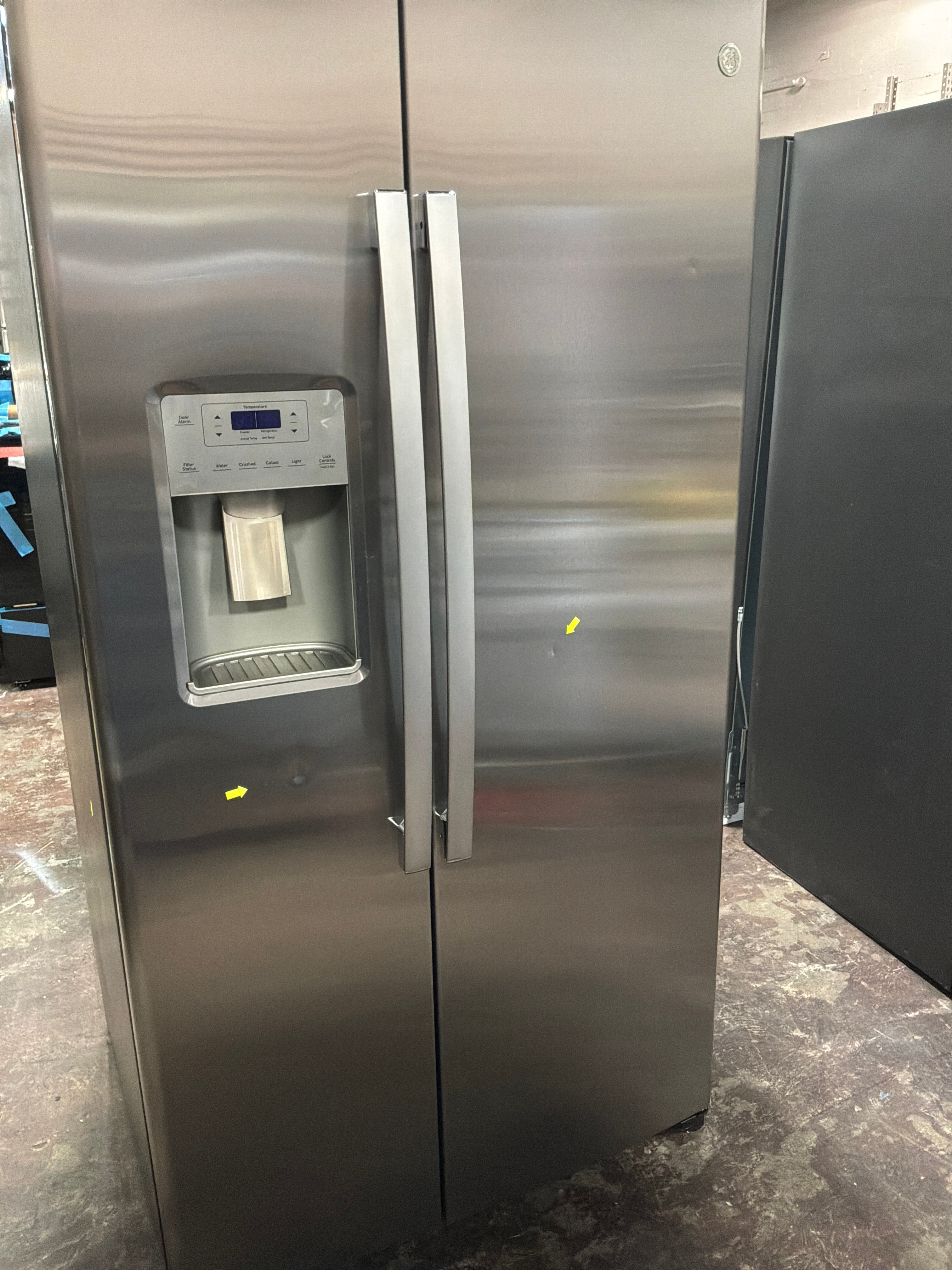 GE 25.1 Cu. Ft. Fingerprint Resistant Side-By-Side Refrigerator