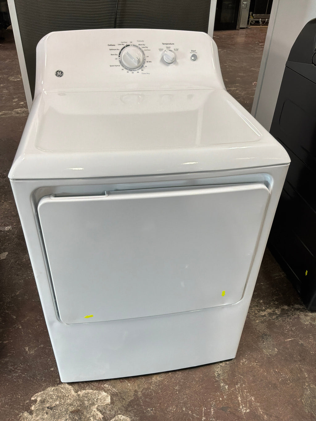 GE 6.2 cu. ft. Capacity Electric Dryer with Up To 120 ft. Venting and Shallow Depth