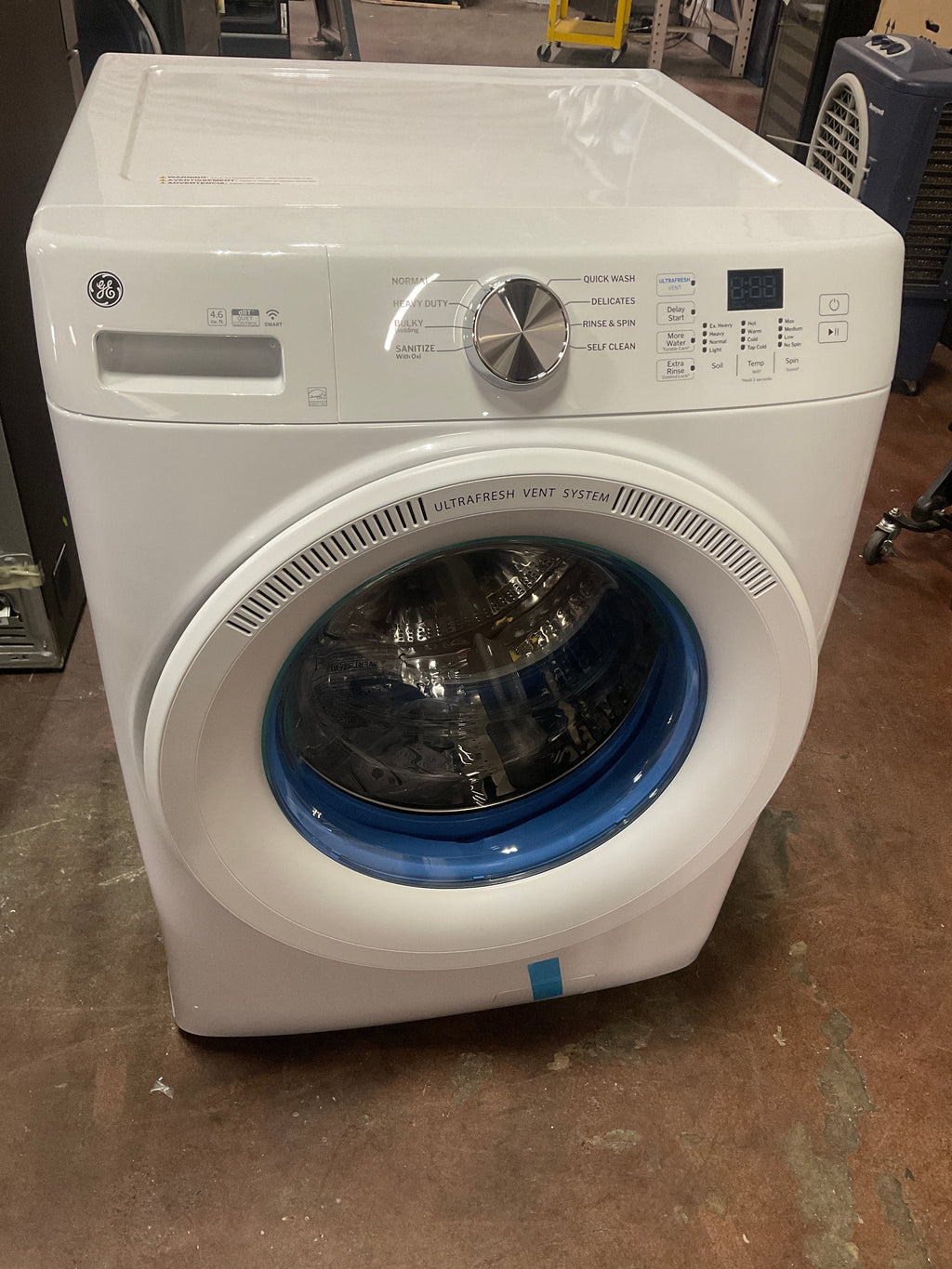 GE GE® ENERGY STAR® 4.6 cu. ft. Capacity Smart Front Load Washer with UltraFresh Vent System with OdorBlock™