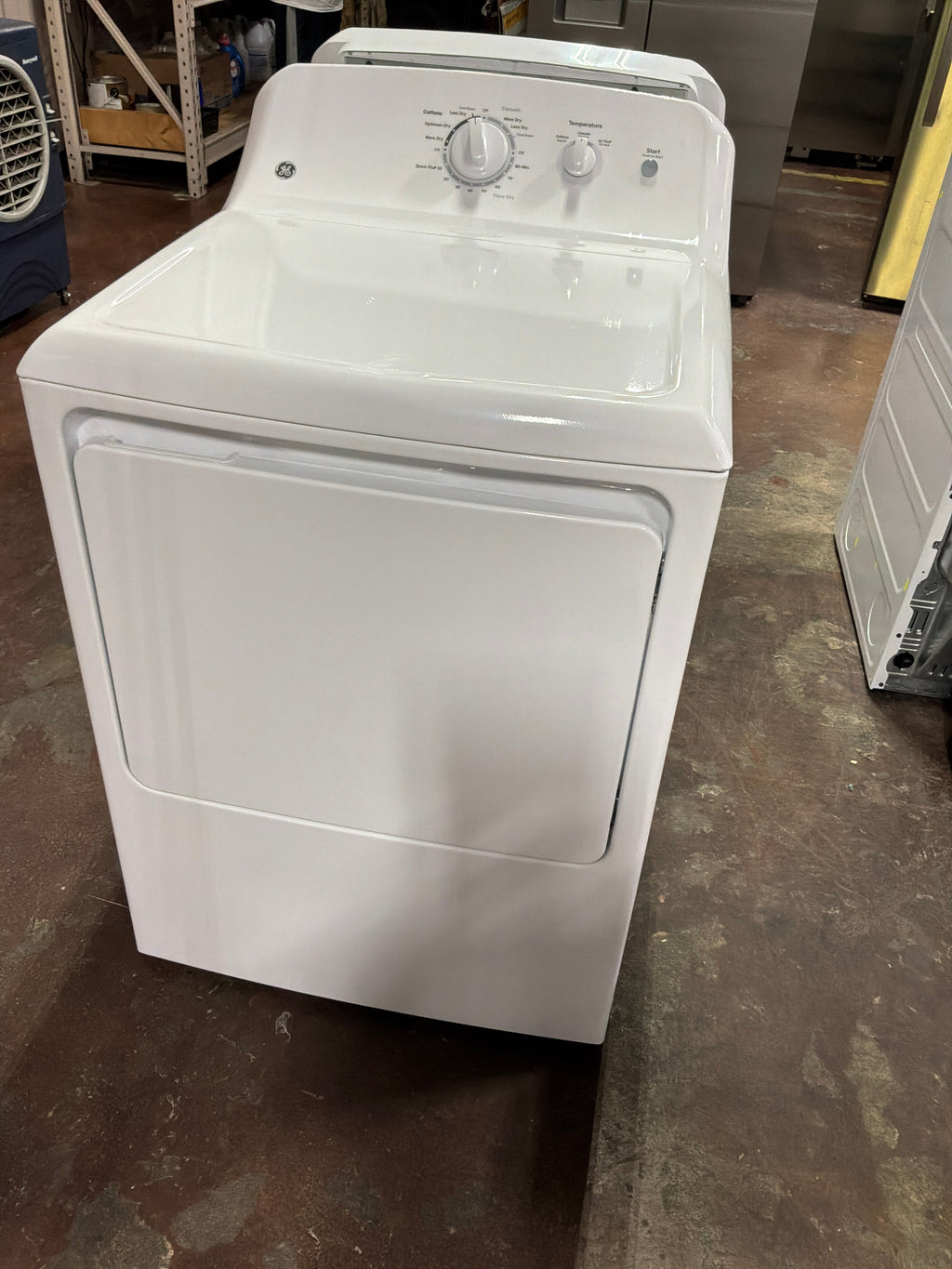 GE 6.2 cu. ft. Capacity Electric Dryer with Up To 120 ft. Venting and Shallow Depth