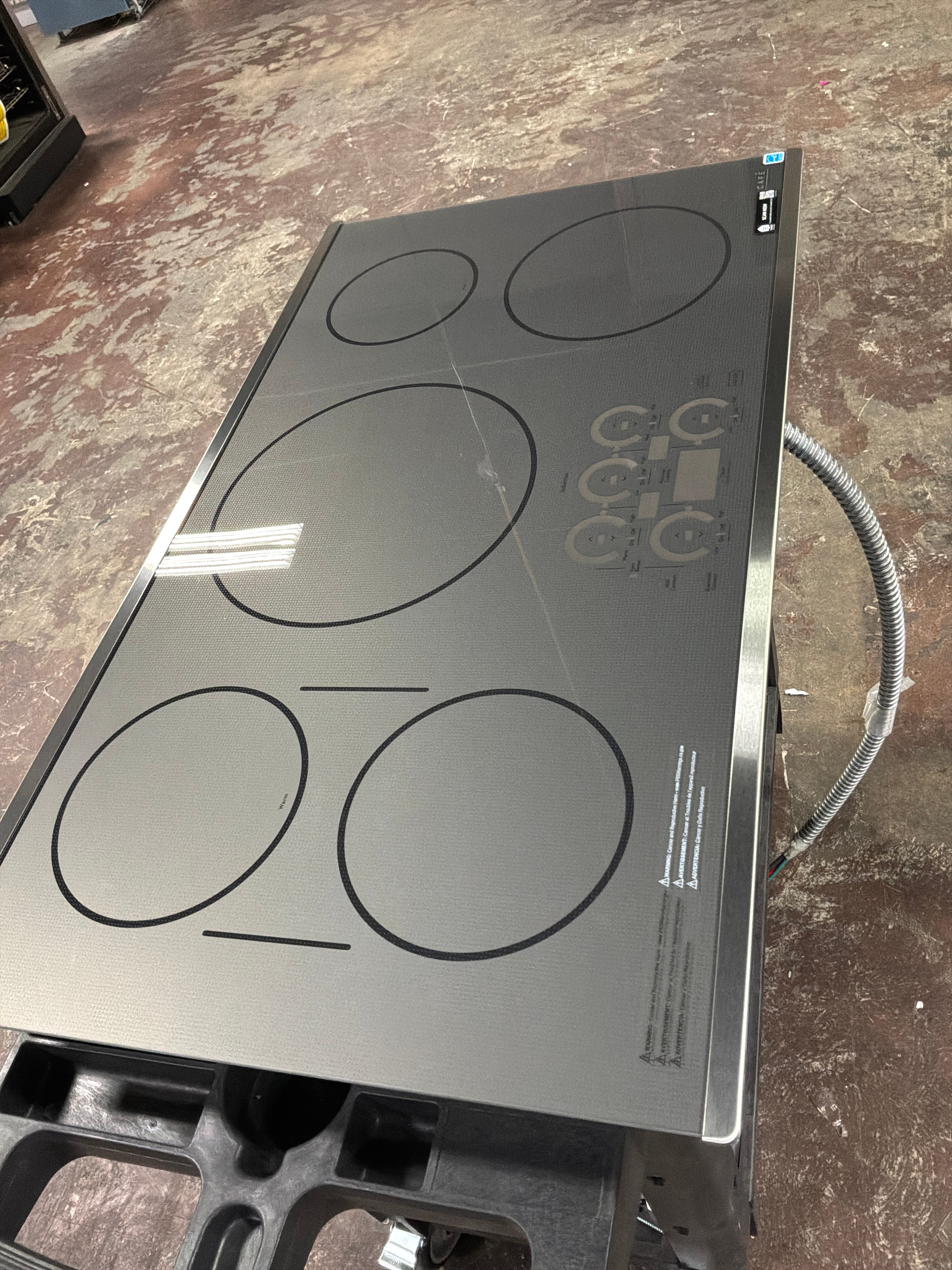 CAFÉ™ Series ENERGY STAR® 36" Built-In Touch Control Induction Cooktop