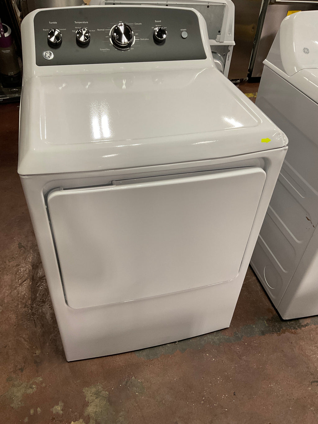 GE GE® 7.2 cu. ft. Capacity Electric Dryer with Up To 120 ft. Venting and Extended Tumble