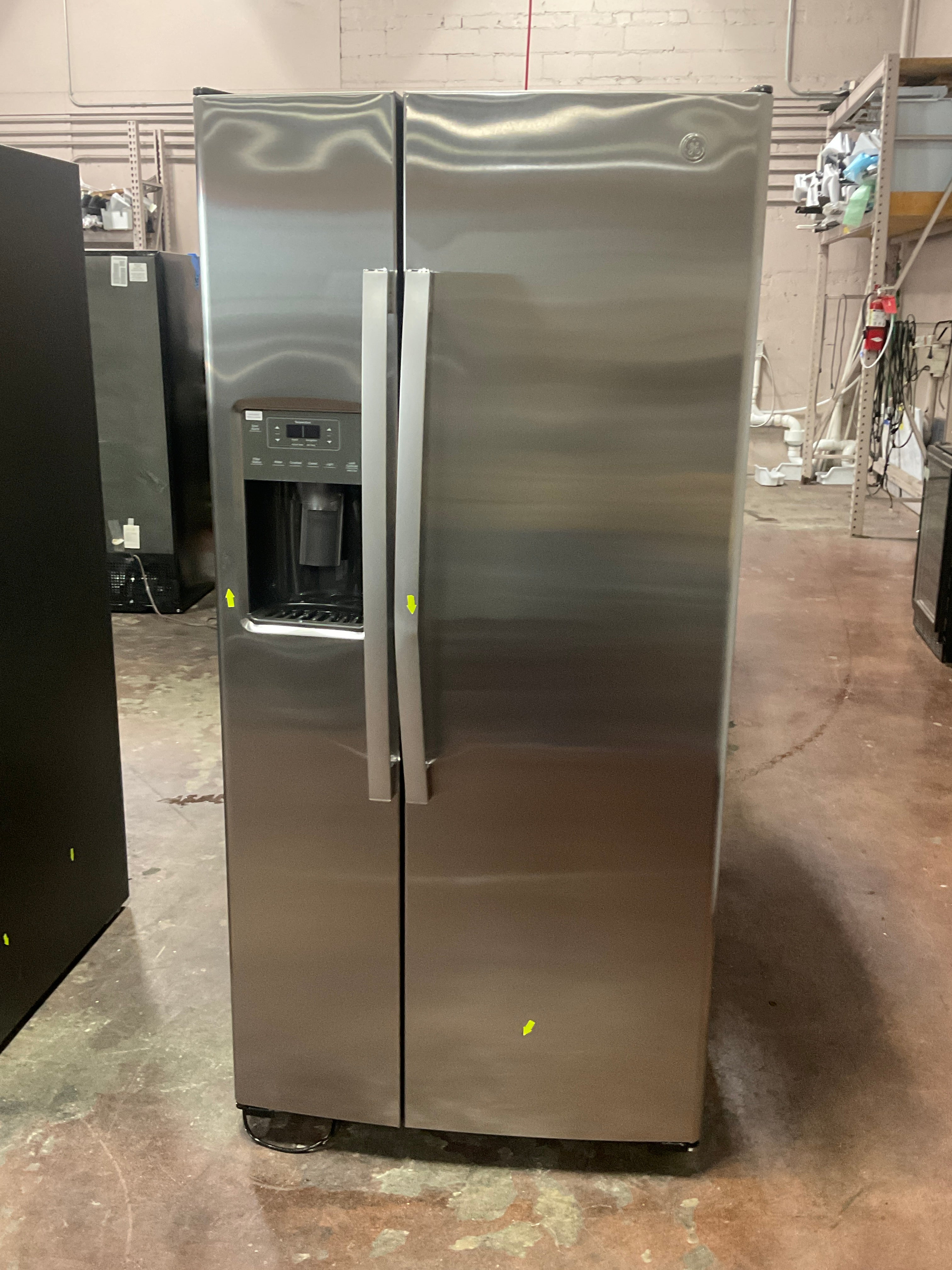 GE 23.0 Cu. Ft. Side-By-Side Refrigerator