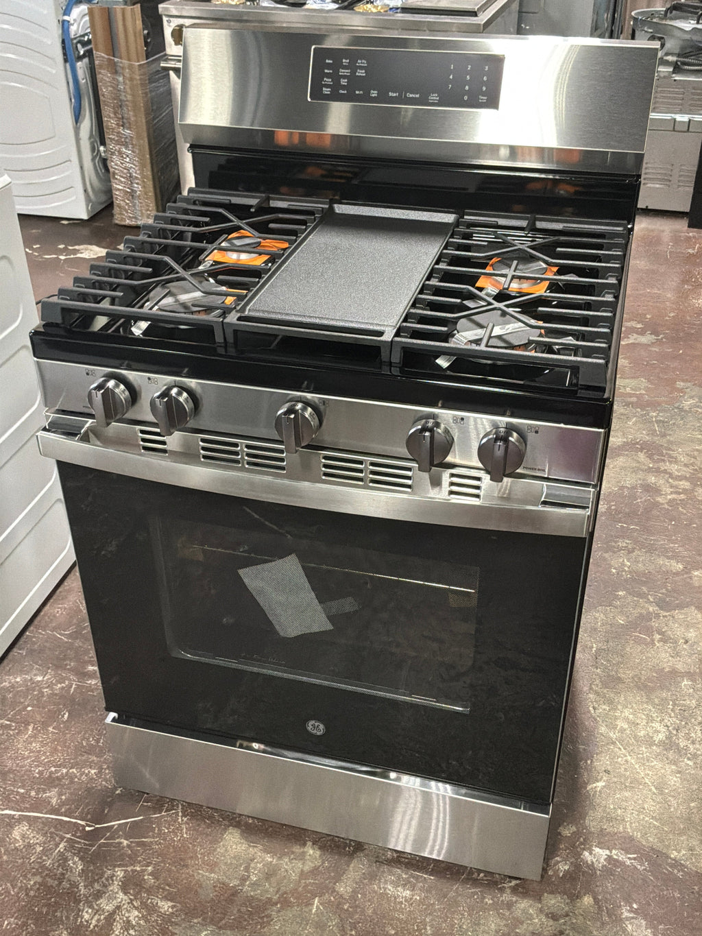 GE® 30" Free-Standing Gas Convection Range with No Preheat Air Fry and EasyWash™ Oven Tray