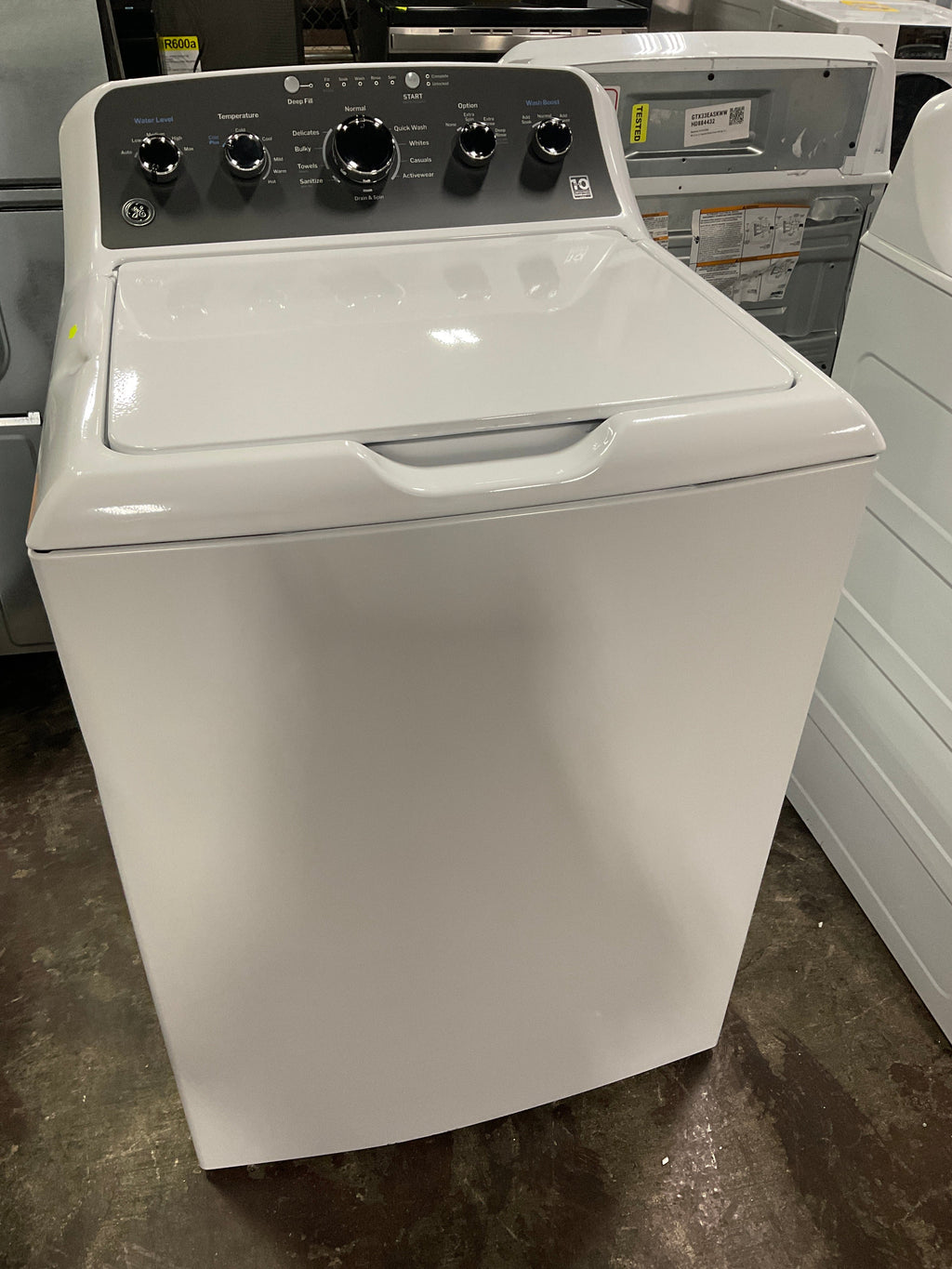 GE GE® 4.5 cu. ft. Capacity Washer with Stainless Steel Basket, Cold Plus and Wash Boost