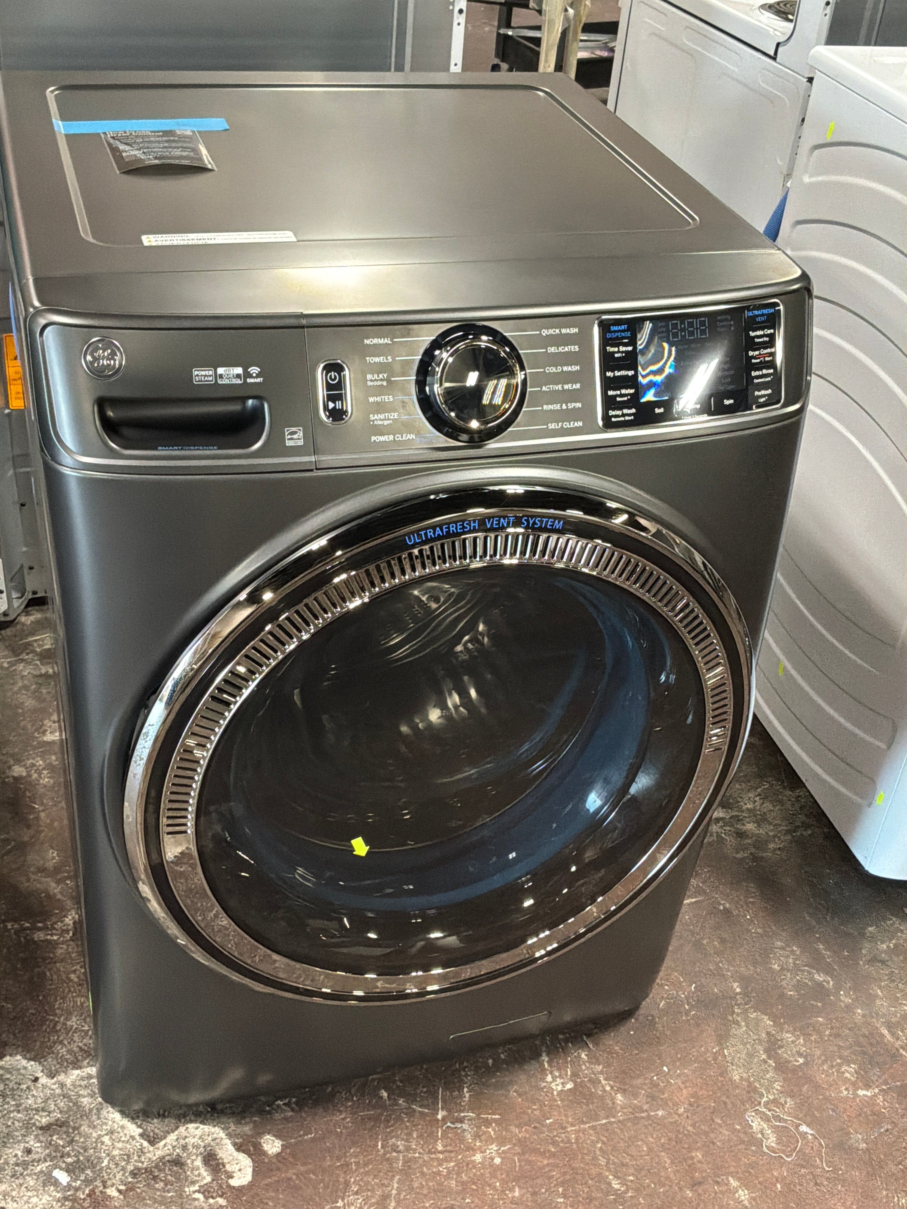 GE® ENERGY STAR® 5.0 cu. ft. Capacity Smart Front Load Steam Washer with SmartDispense™ UltraFresh Vent System with OdorBlock™ and Steam