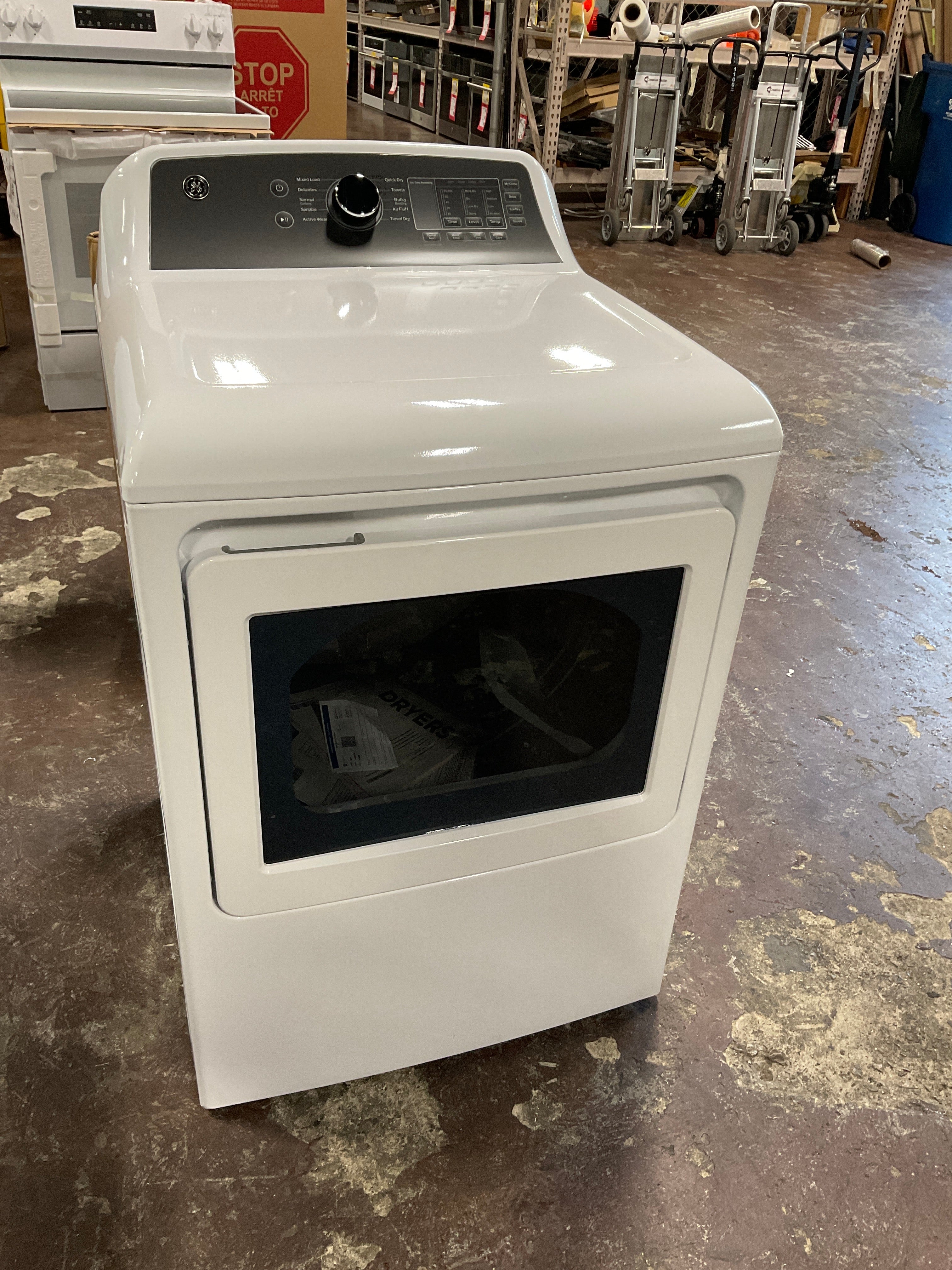 GE GE® 7.4 cu. ft. Capacity Electric Dryer with Up To 120 ft. Venting and Sensor Dry