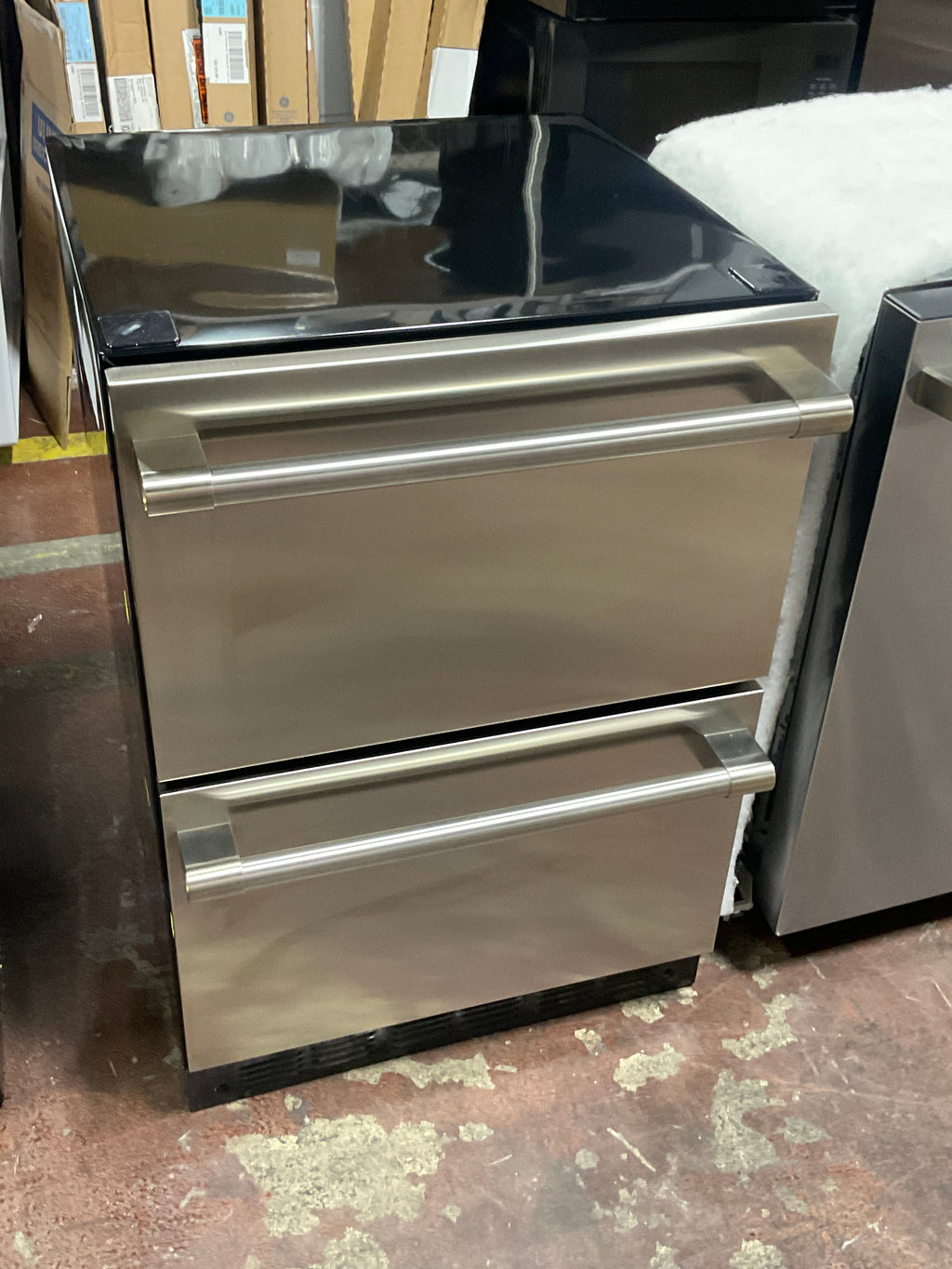 Monogram 24" Double-Drawer Refrigerator