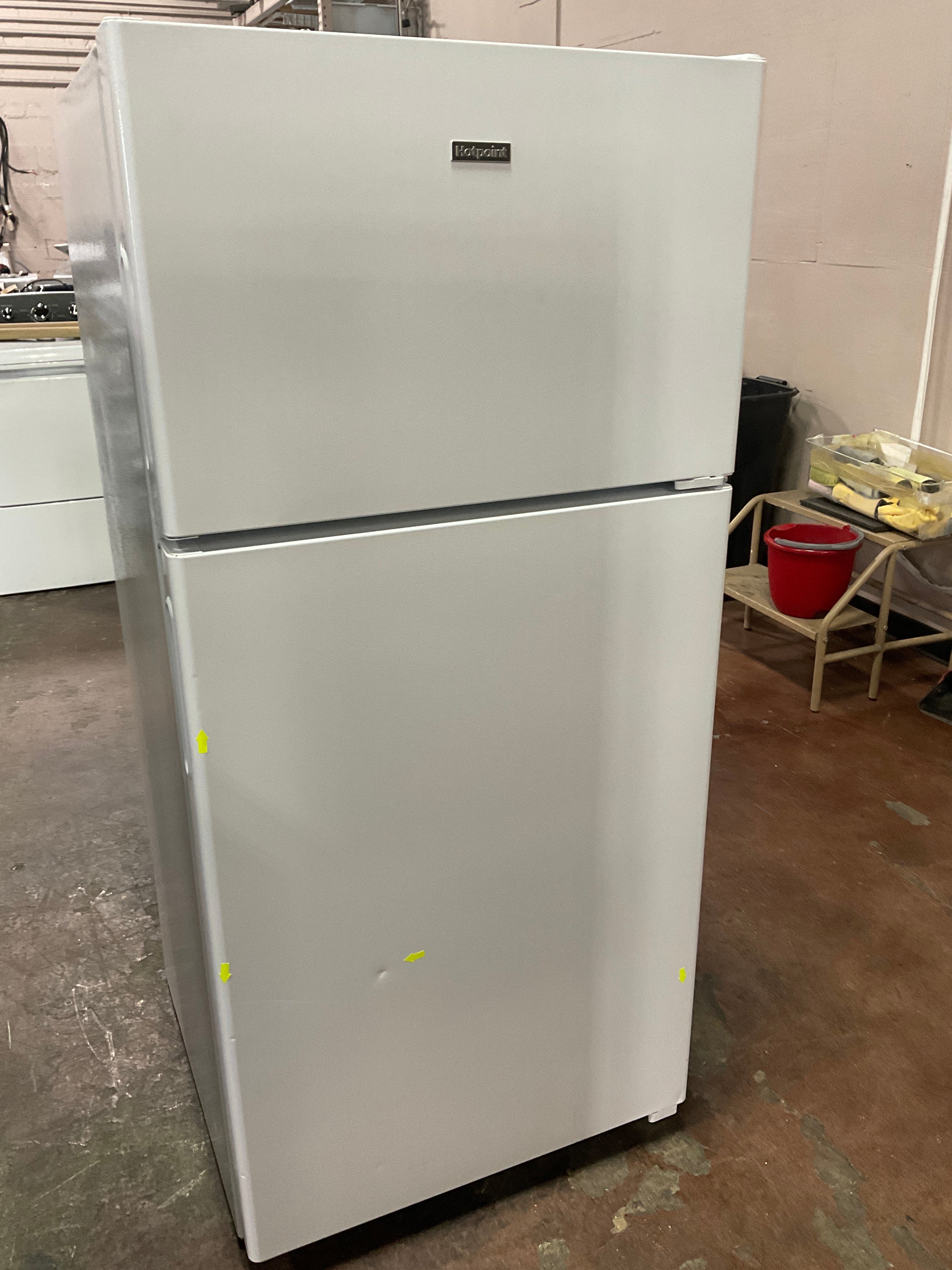 Hotpoint® 15.6 Cu. Ft. Recessed Handle Top-Freezer Refrigerator