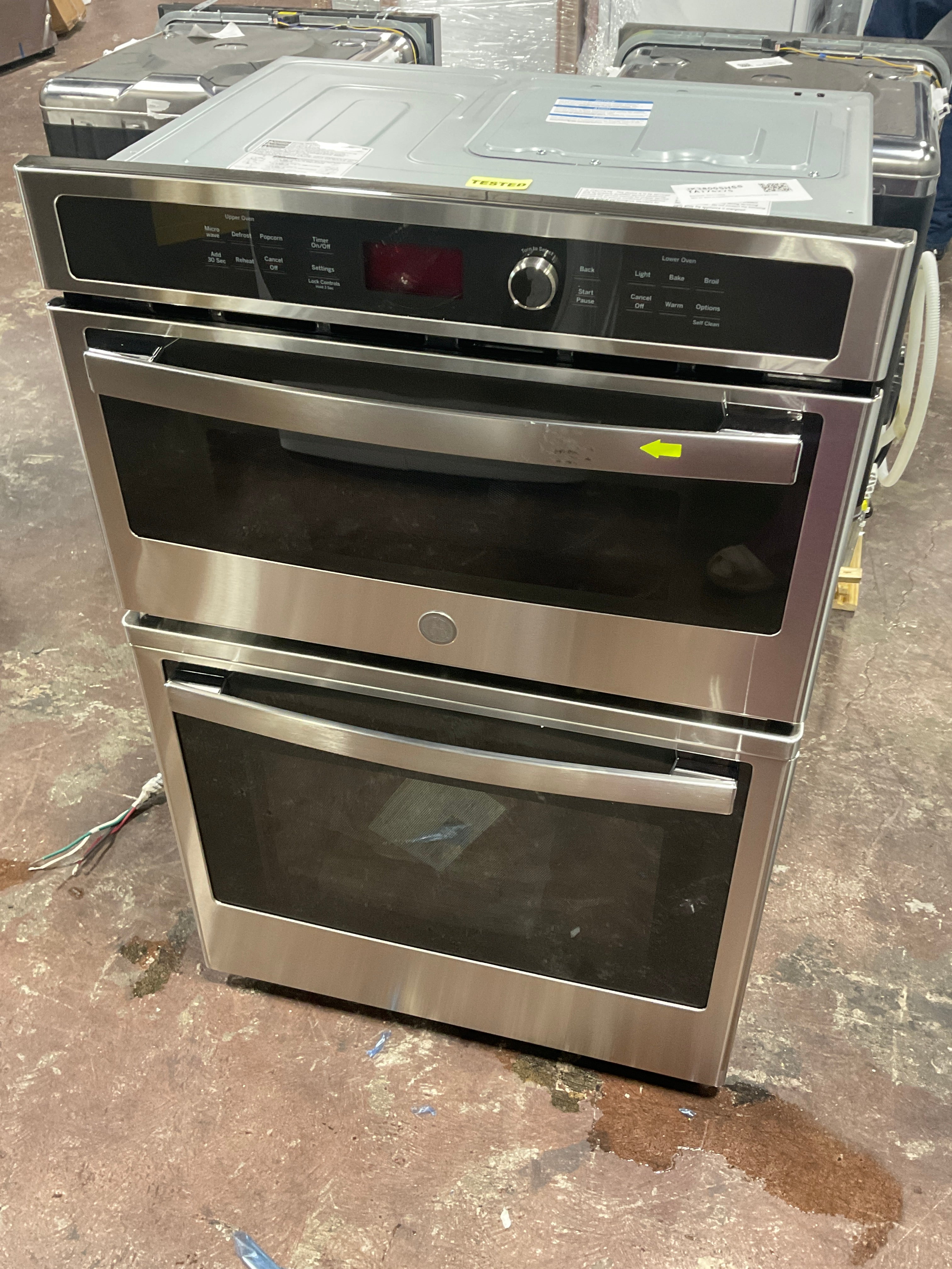 GE® 27" Built-In Combination Microwave/Thermal Wall Oven