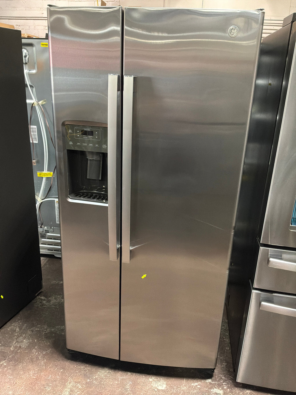 GE 23.0 Cu. Ft. Side-By-Side Refrigerator