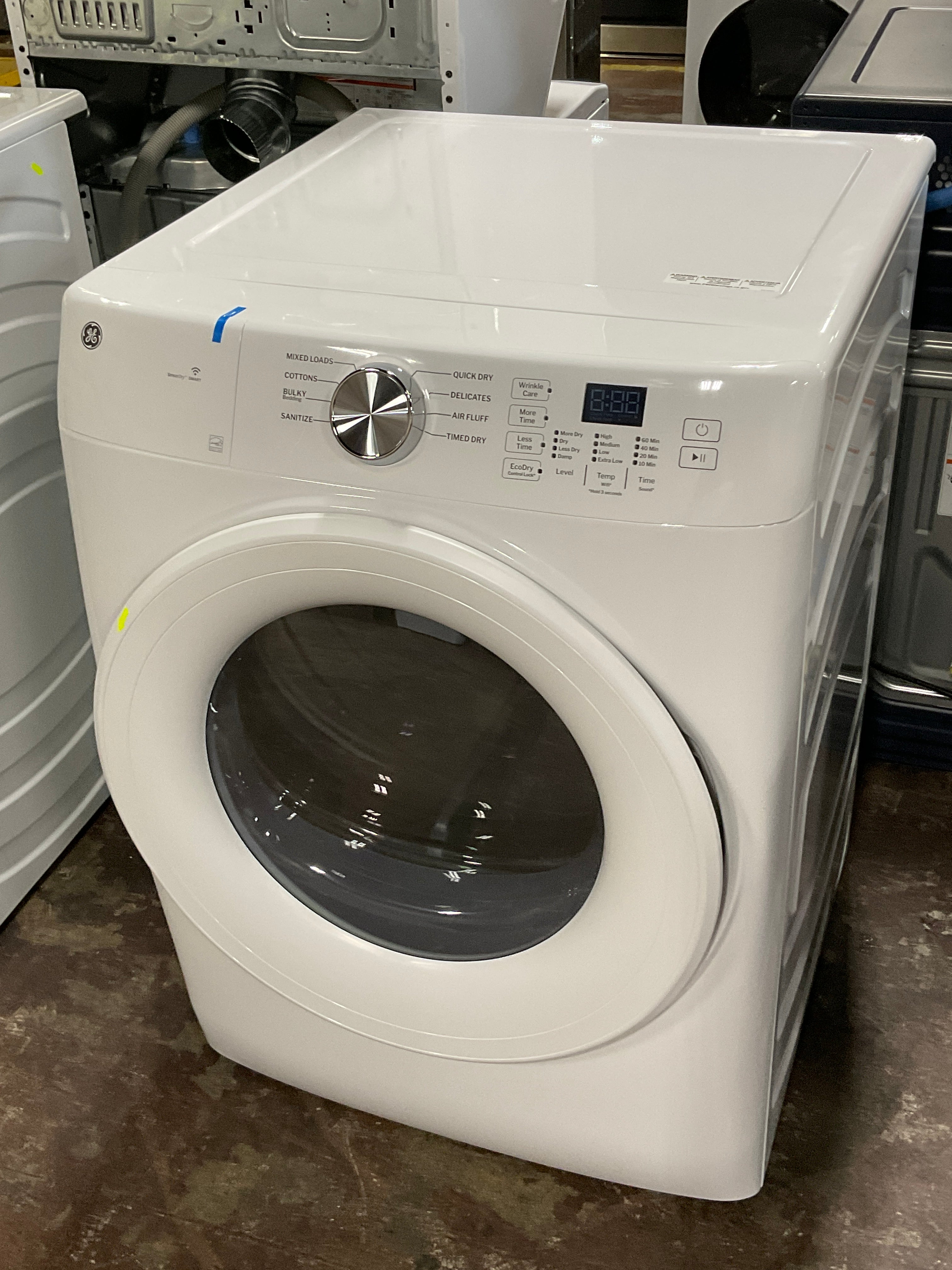 GE® ENERGY STAR® 7.8 cu. ft. Capacity Smart Front Load Electric Dryer