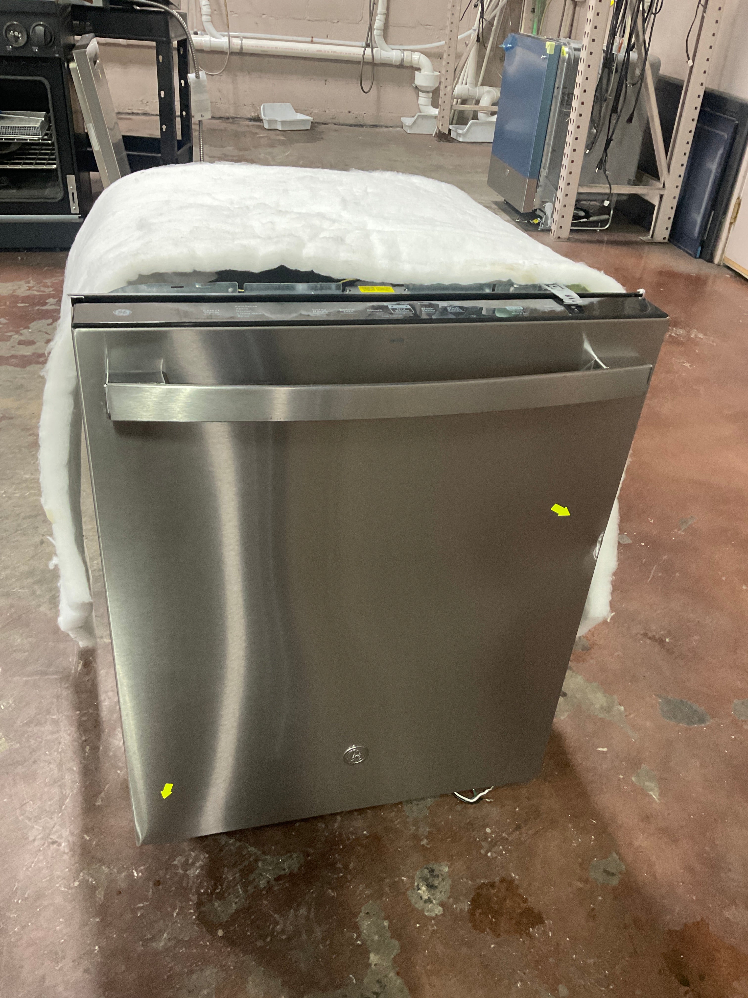 GE GE® ENERGY STAR® Top Control with Plastic Interior Dishwasher with Sanitize Cycle & Dry Boost