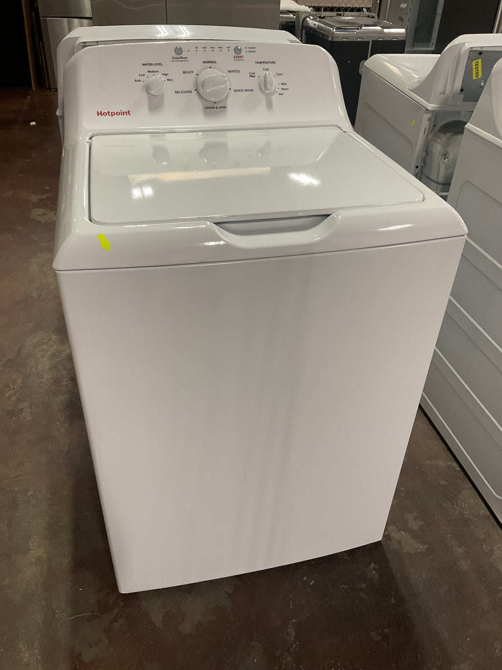 Hotpoint® 4.0 cu. ft. Capacity Washer with Stainless Steel Basket,Cold Plus and Water Level Control