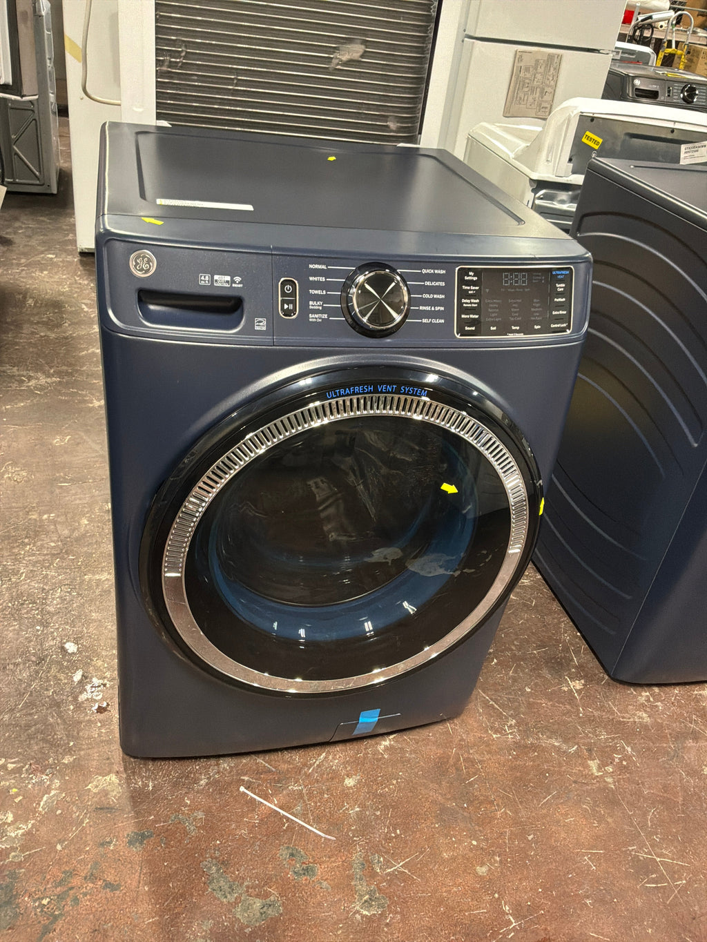 GE GE® ENERGY STAR® 4.8 cu. ft. Capacity Smart Front Load Washer with UltraFresh Vent System with OdorBlock™ and Sanitize w/Oxi