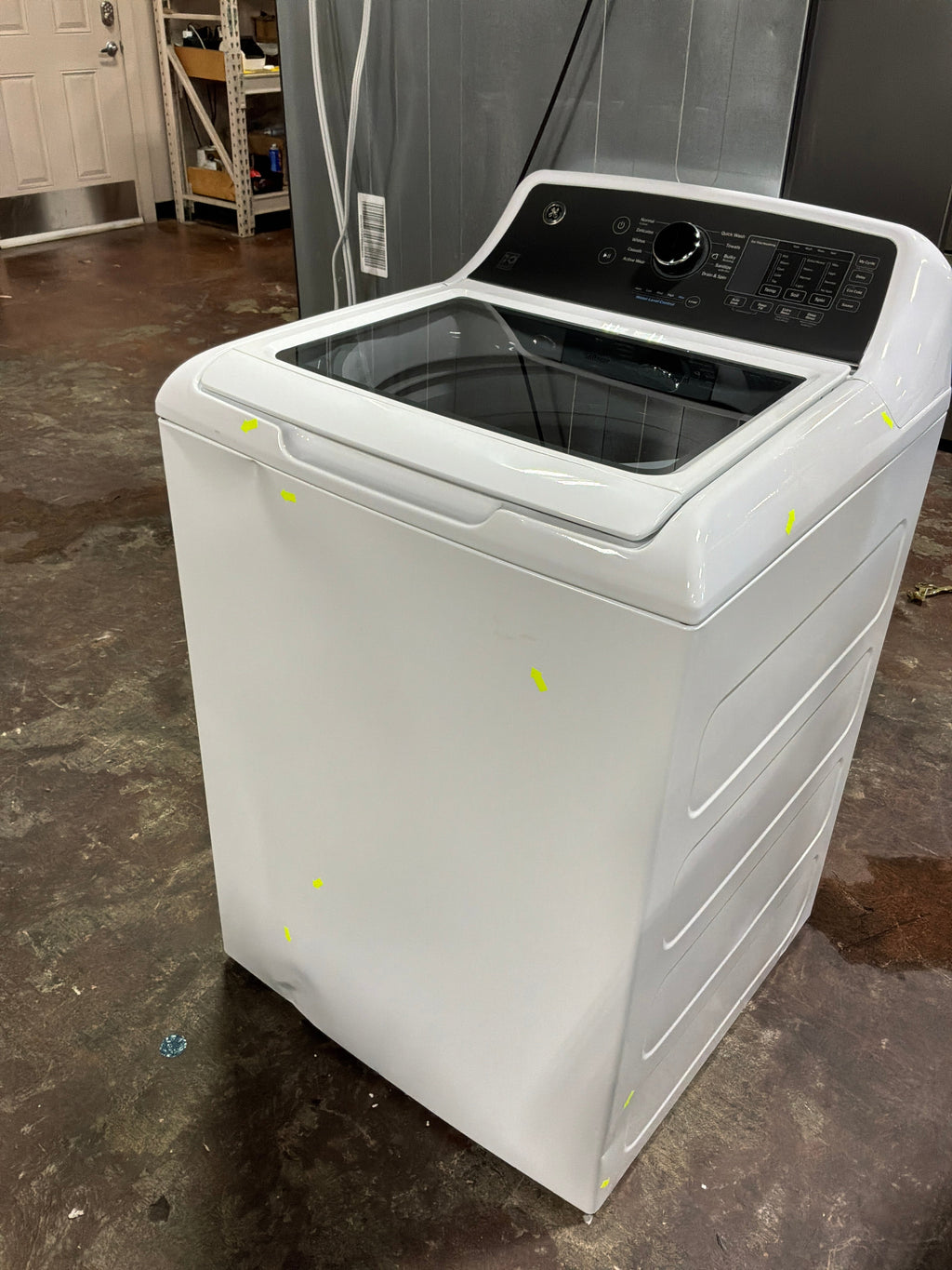 GE GE® 4.5 cu. ft. Capacity Washer with Water Level Control