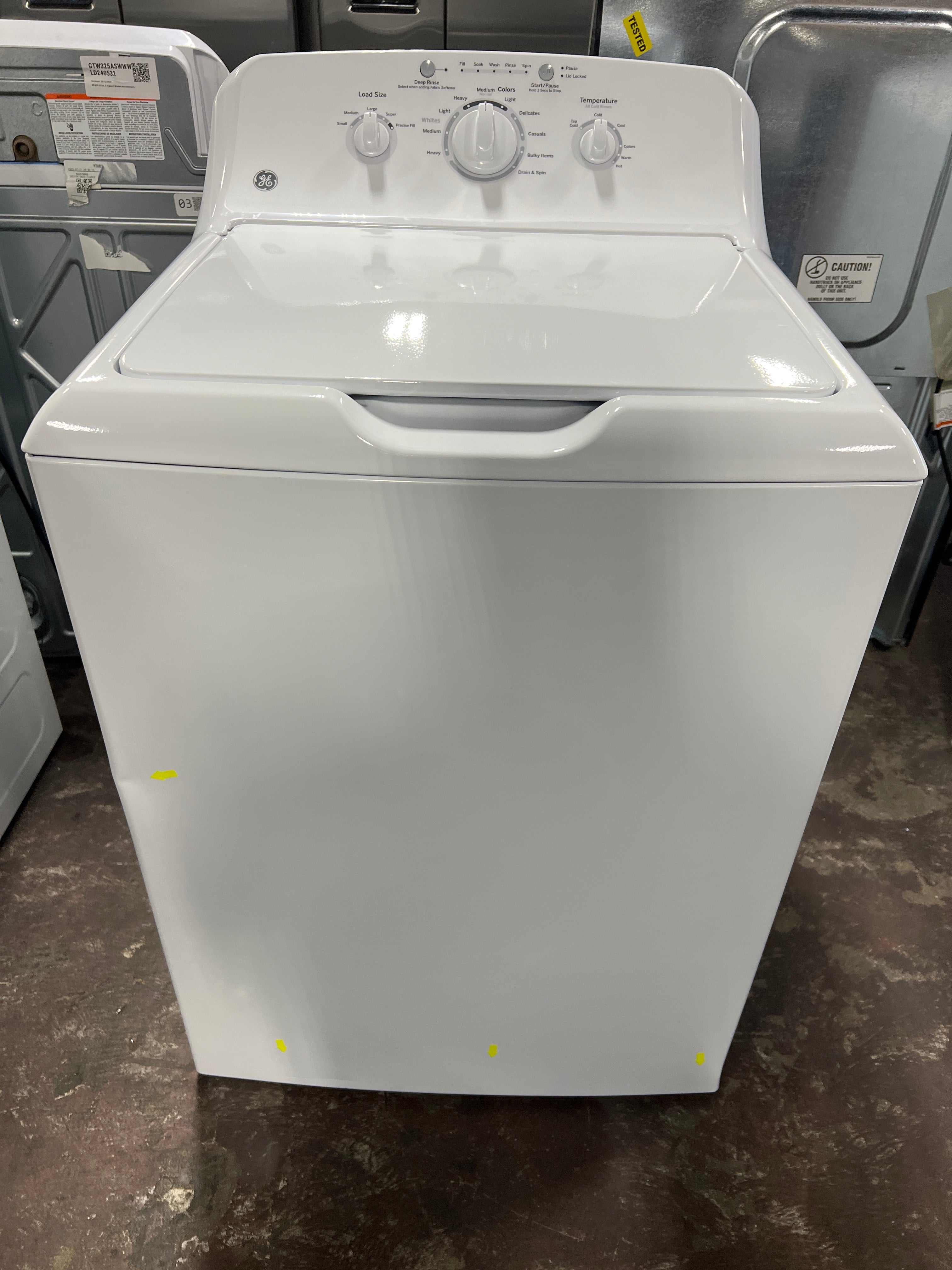 GE® 4.0 cu. ft. Capacity Washer with Stainless Steel Basket and Water Level Control
