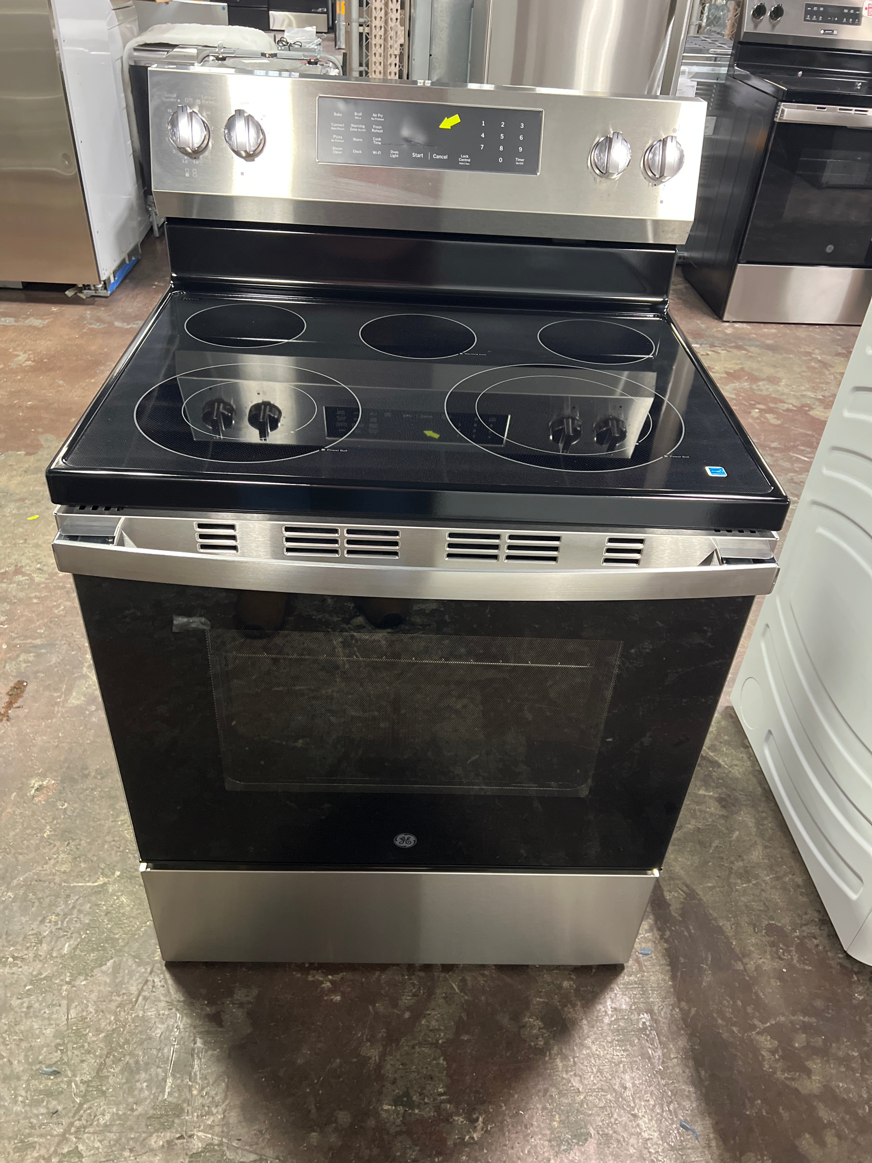 GE® ENERGY STAR® 30" Free-Standing Electric Convection Range with No Preheat Air Fry and EasyWash™ Oven Tray