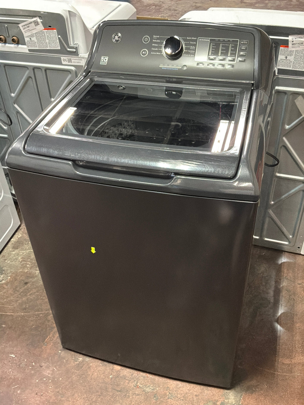 GE GE® 4.5 cu. ft. Capacity Washer with Water Level Control