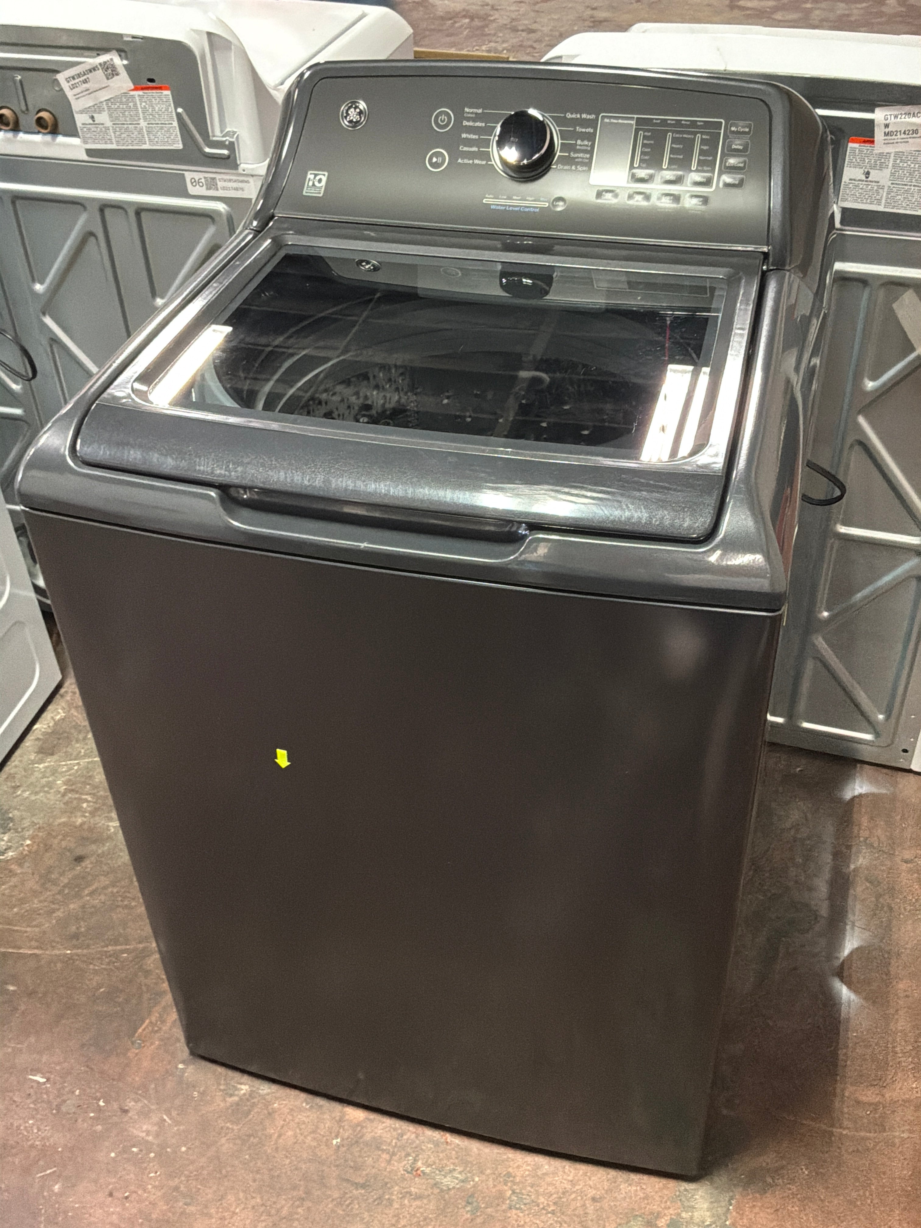 GE GE® 4.5 cu. ft. Capacity Washer with Water Level Control