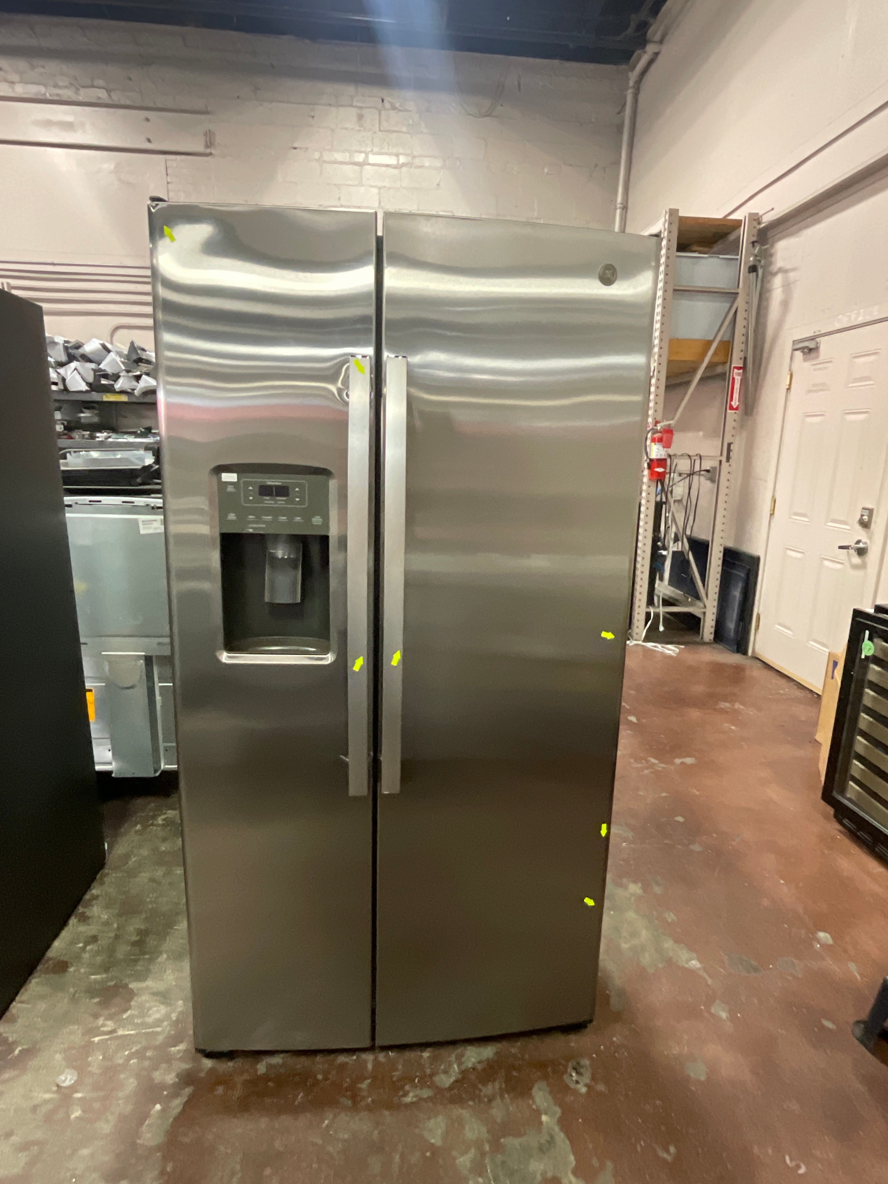 GE 25.3 Cu. Ft. Side-By-Side Refrigerator