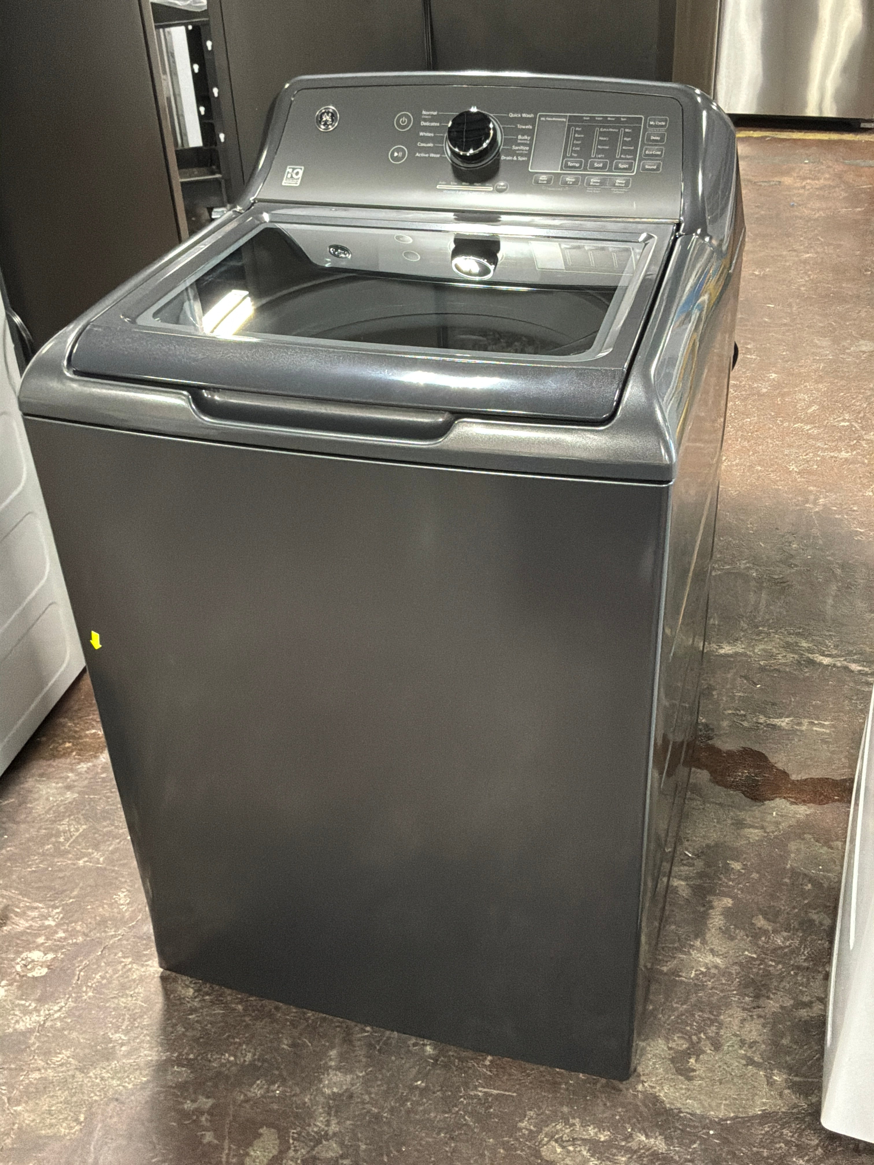 GE GE® 4.5 cu. ft. Capacity Washer with Water Level Control