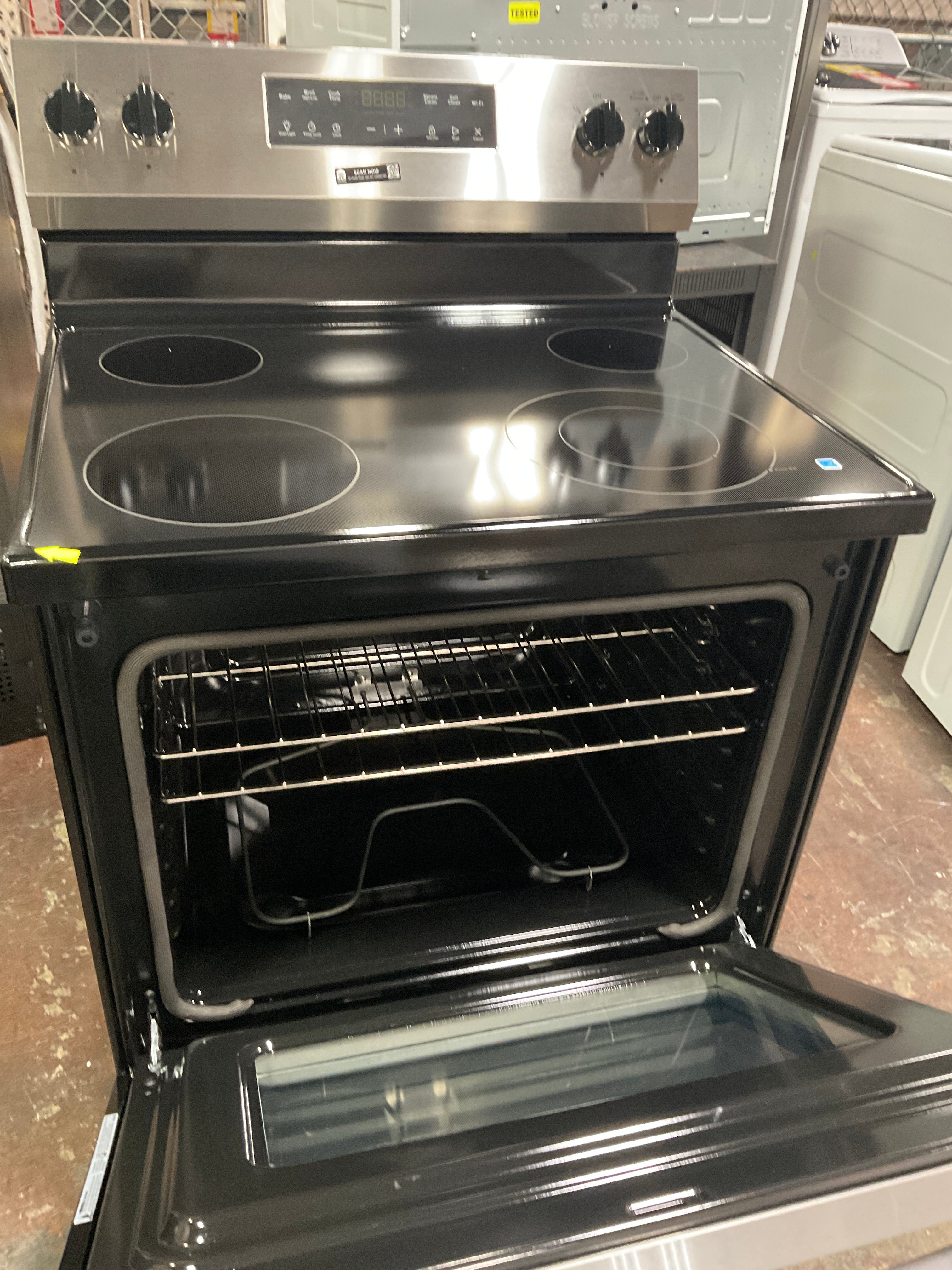 GE GE® ENERGY STAR® 30" Free-Standing Electric Range