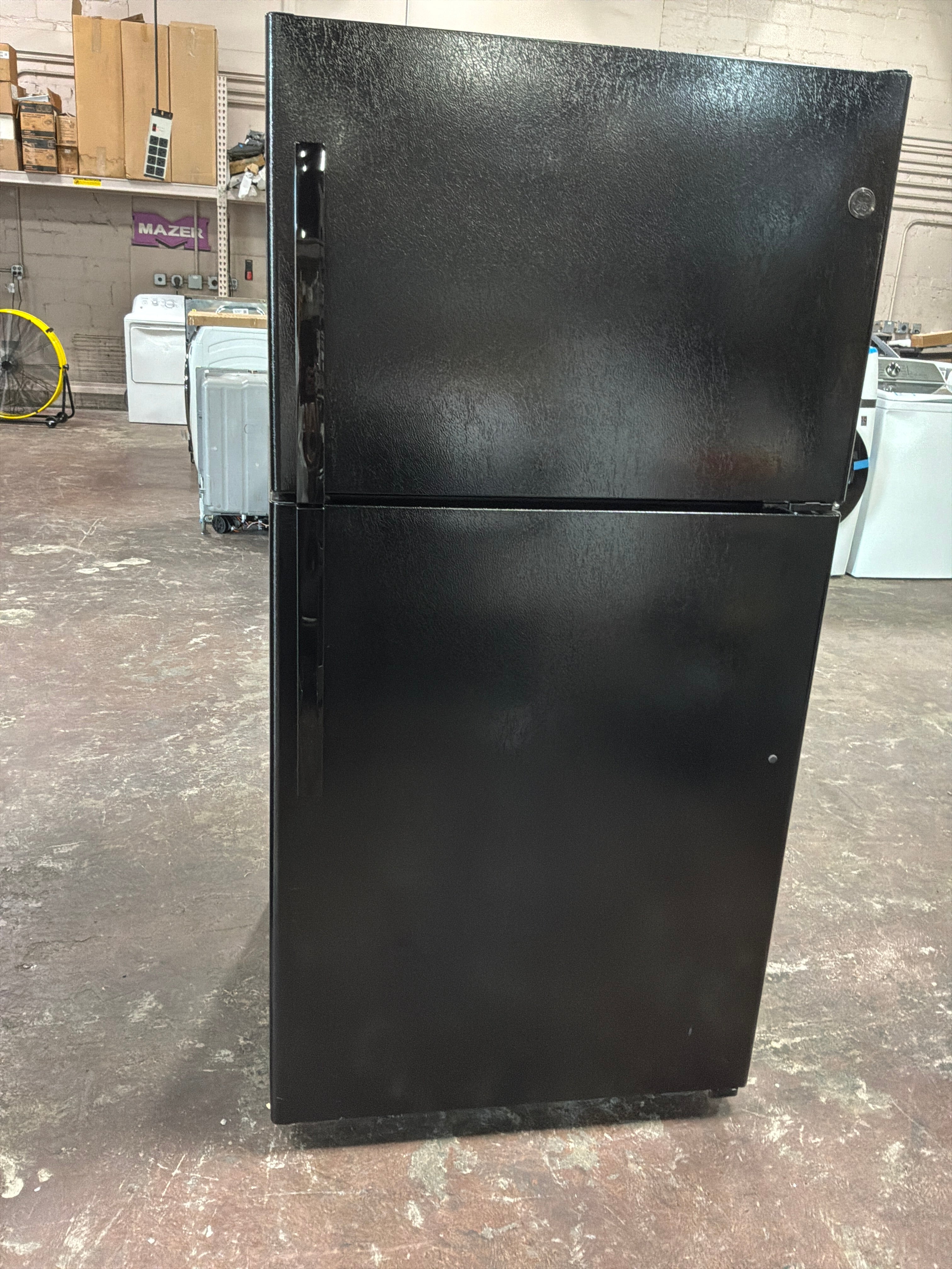 GE® ENERGY STAR® 21.9 Cu. Ft. Top-Freezer Refrigerator