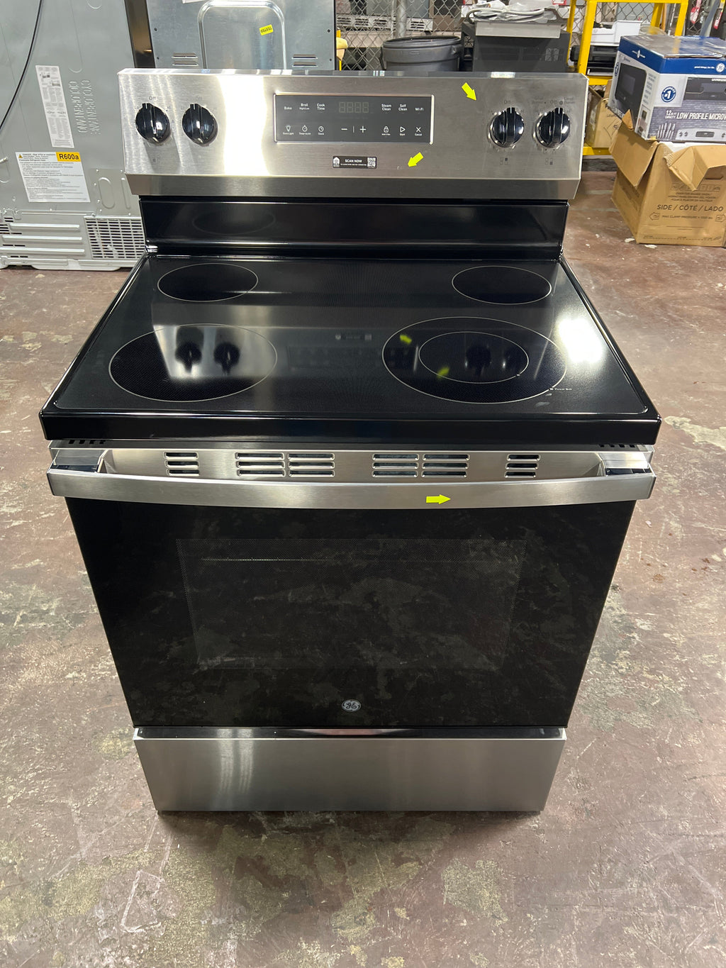 GE GE® ENERGY STAR® 30" Free-Standing Electric Range