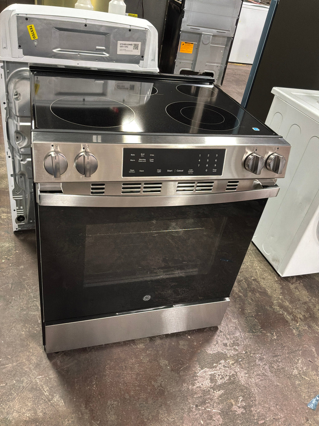 GE® ENERGY STAR® 30" Slide-In Electric Range with Crisp Mode