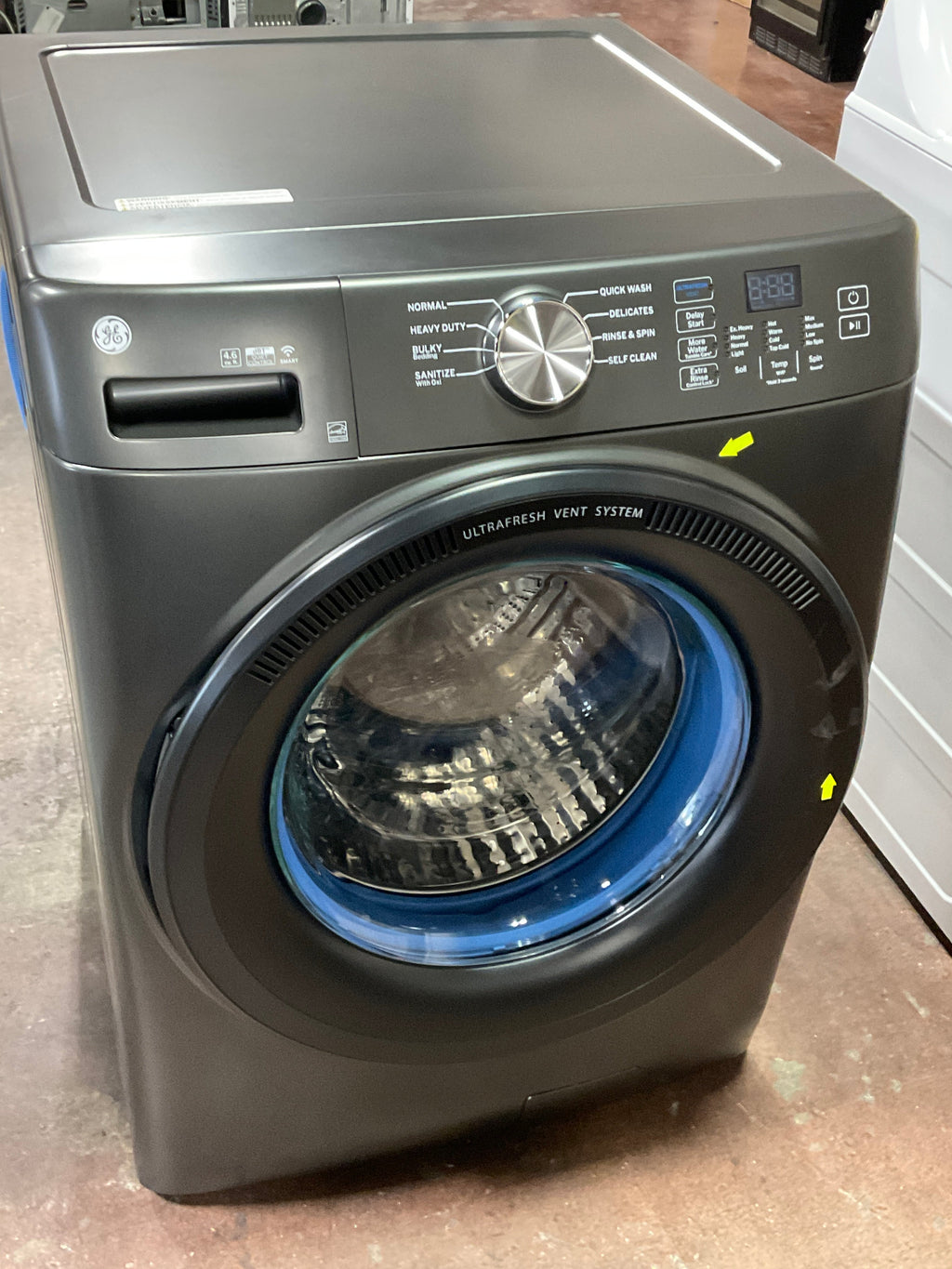 GE® ENERGY STAR® 4.6 cu. ft. Capacity Smart Front Load Washer with UltraFresh Vent System with OdorBlock™