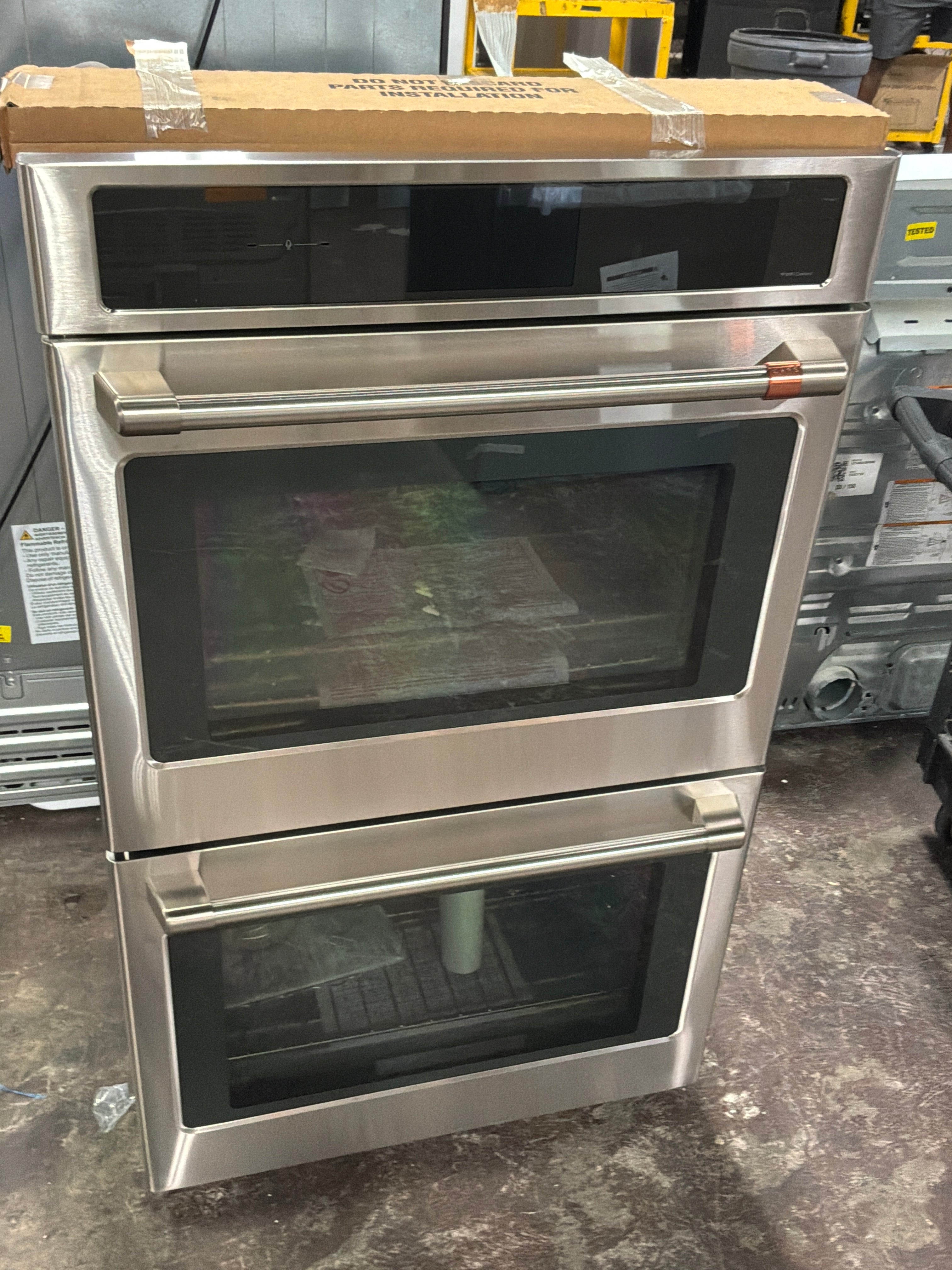 CAFÉ™ Professional Series 30" Smart Built-In Convection Double Wall Oven