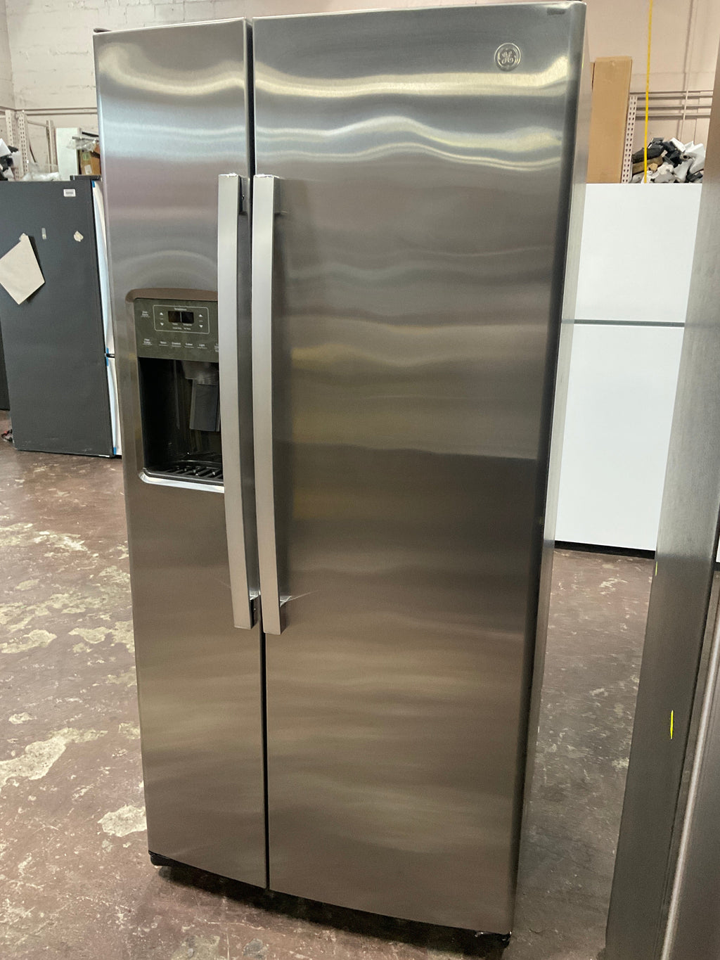GE 23.0 Cu. Ft. Side-By-Side Refrigerator