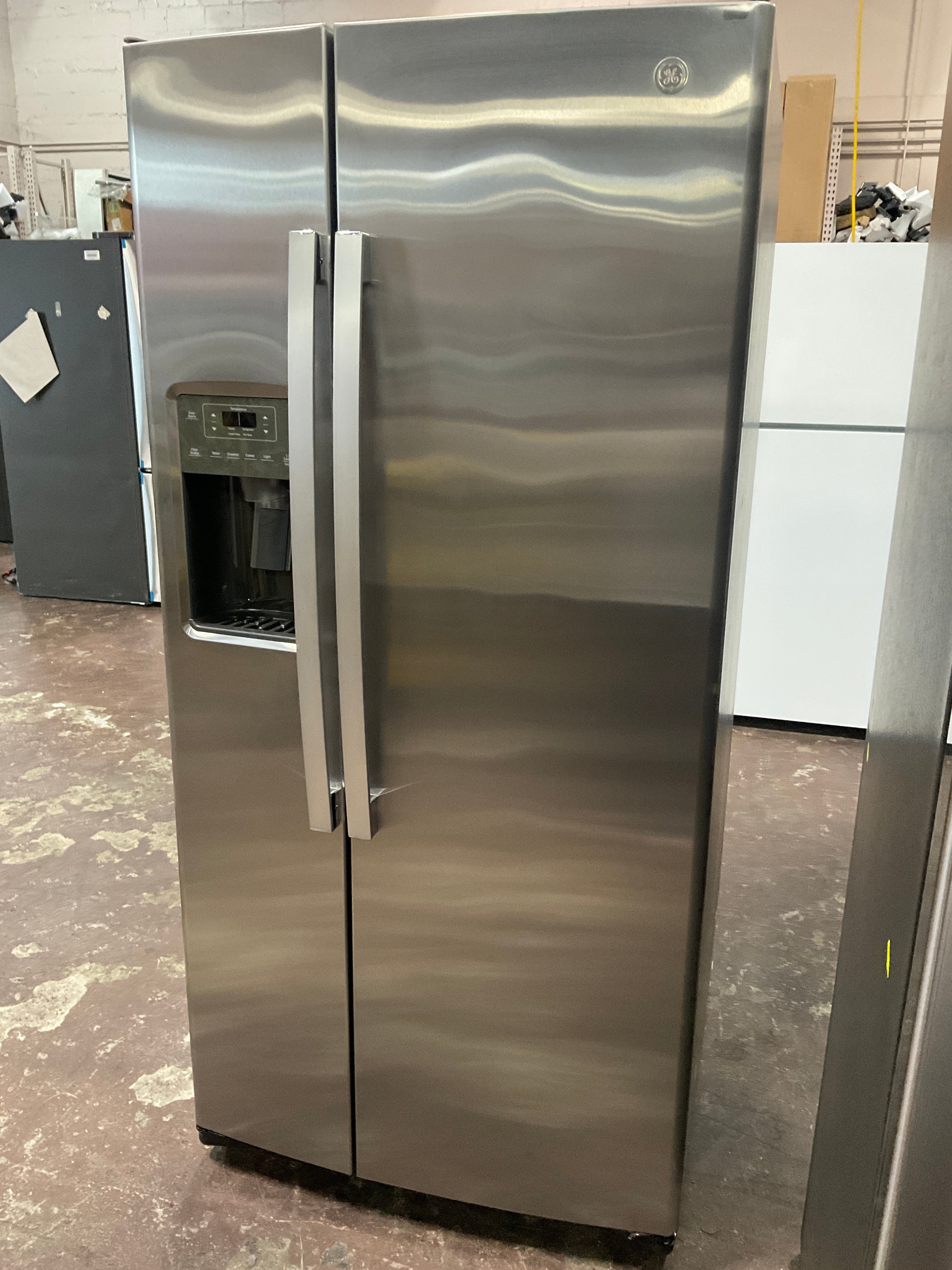 GE 23.0 Cu. Ft. Side-By-Side Refrigerator