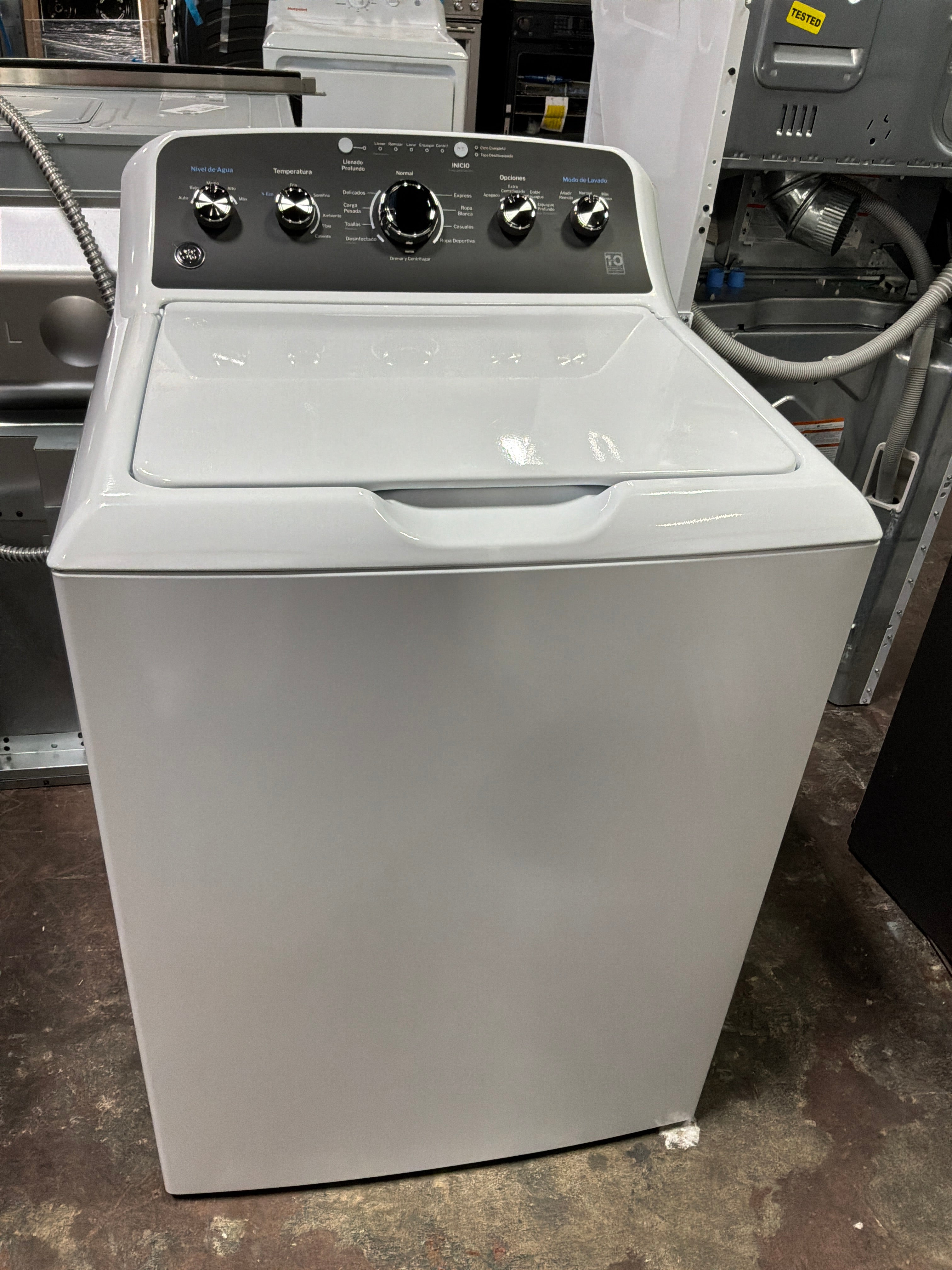 GE® 4.5 cu. ft. Capacity Washer with Spanish Panel and Wash Modes Soak and Power