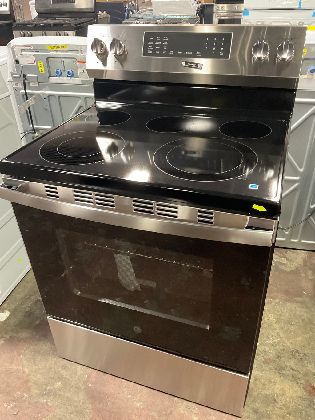 GE® ENERGY STAR® 30" Free-Standing Electric Convection Range with No Preheat Air Fry and EasyWash™ Oven Tray