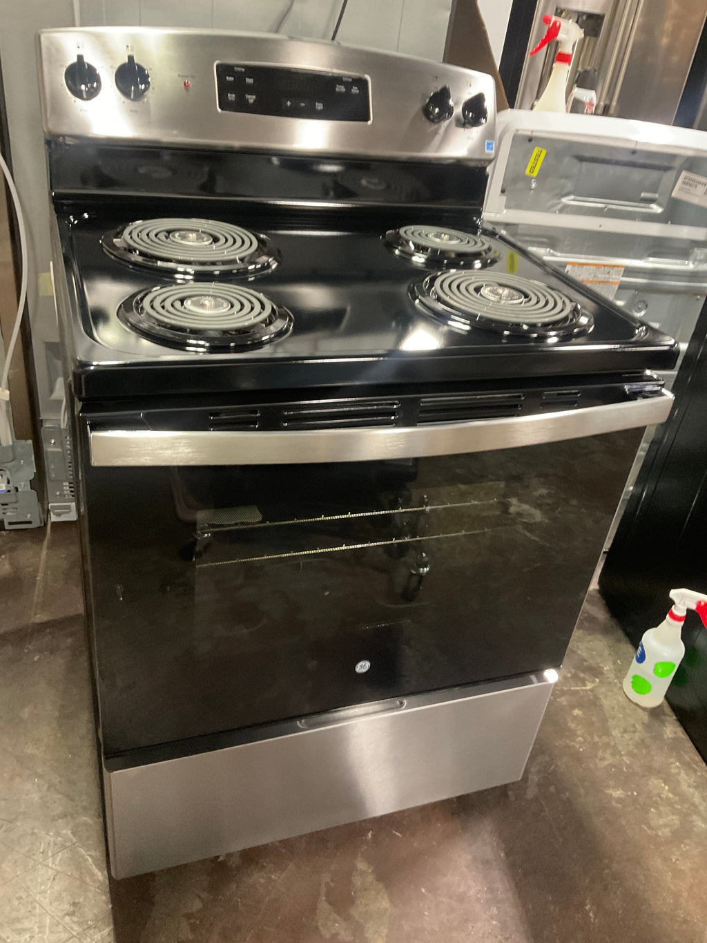 GE GE® ENERGY STAR® 30" Free-Standing Electric Range