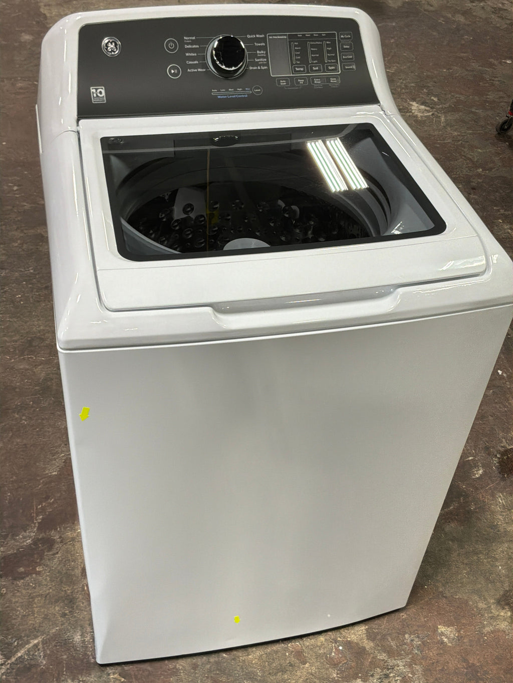 GE GE® 4.5 cu. ft. Capacity Washer with Water Level Control