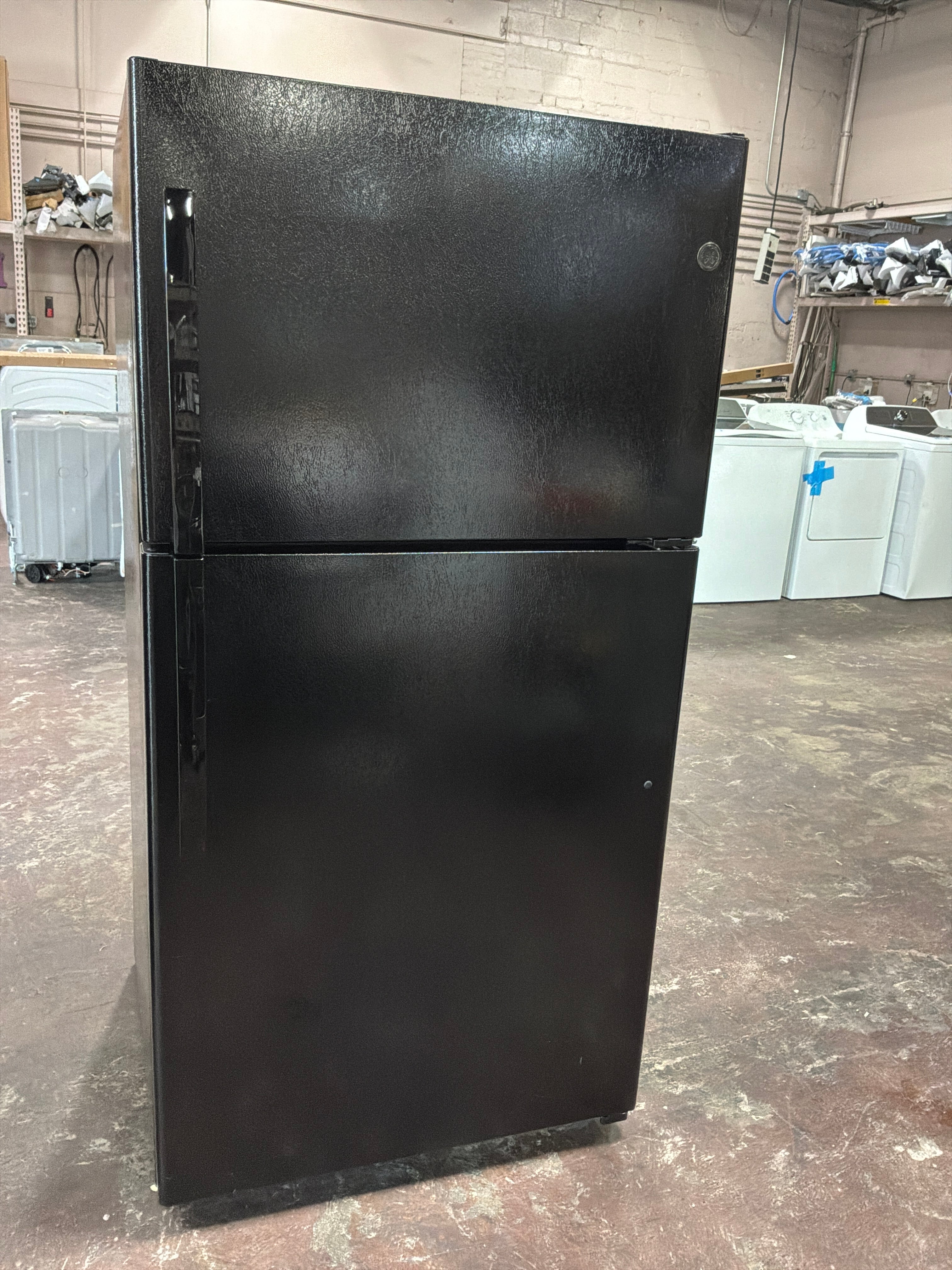 GE® ENERGY STAR® 21.9 Cu. Ft. Top-Freezer Refrigerator