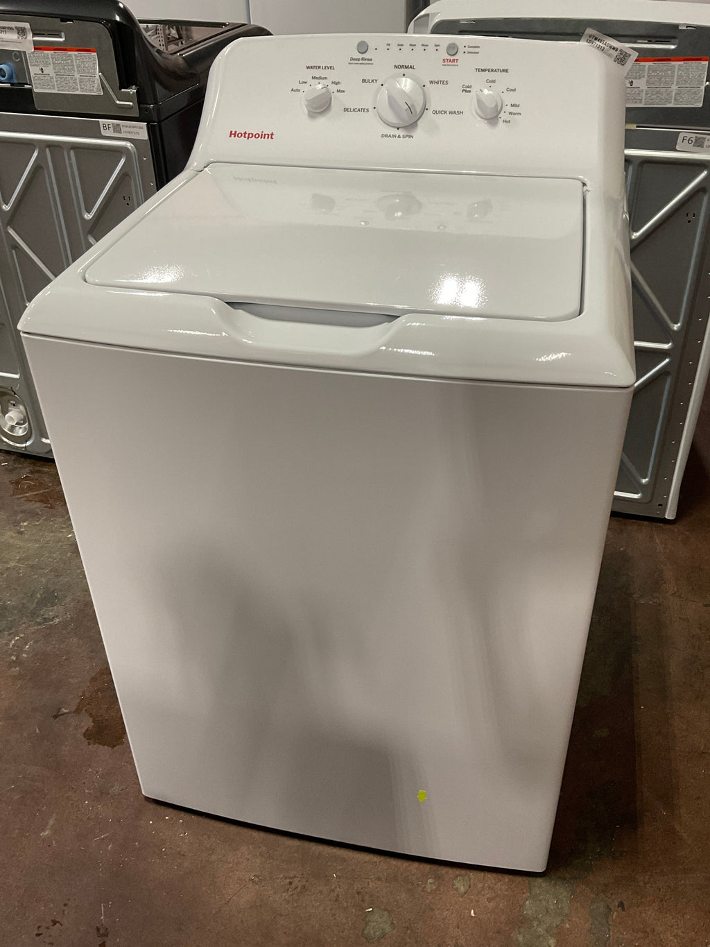 Hotpoint® 4.0 cu. ft. Capacity Washer with Stainless Steel Basket,Cold Plus and Water Level Control