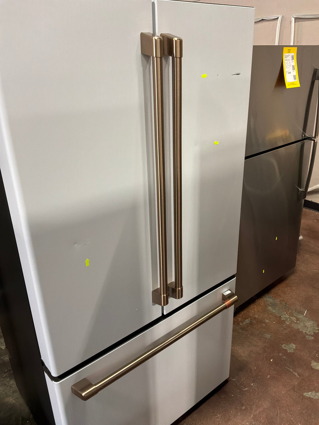 CAFÉ™ ENERGY STAR® 23.1 Cu. Ft. Smart Counter-Depth French-Door Refrigerator