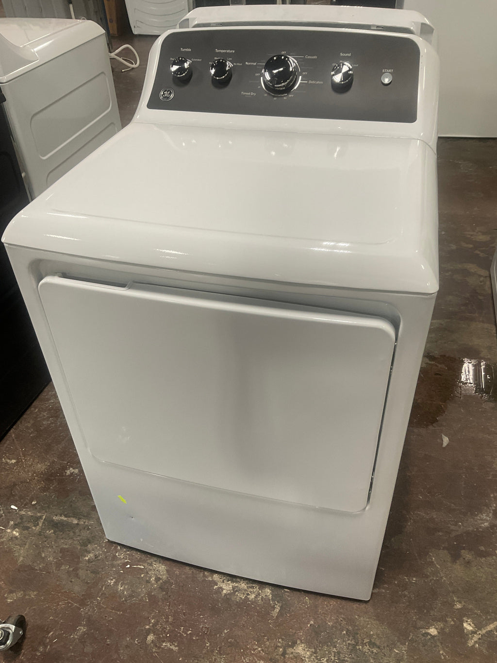 GE GE® 7.2 cu. ft. Capacity Electric Dryer with Up To 120 ft. Venting and Extended Tumble