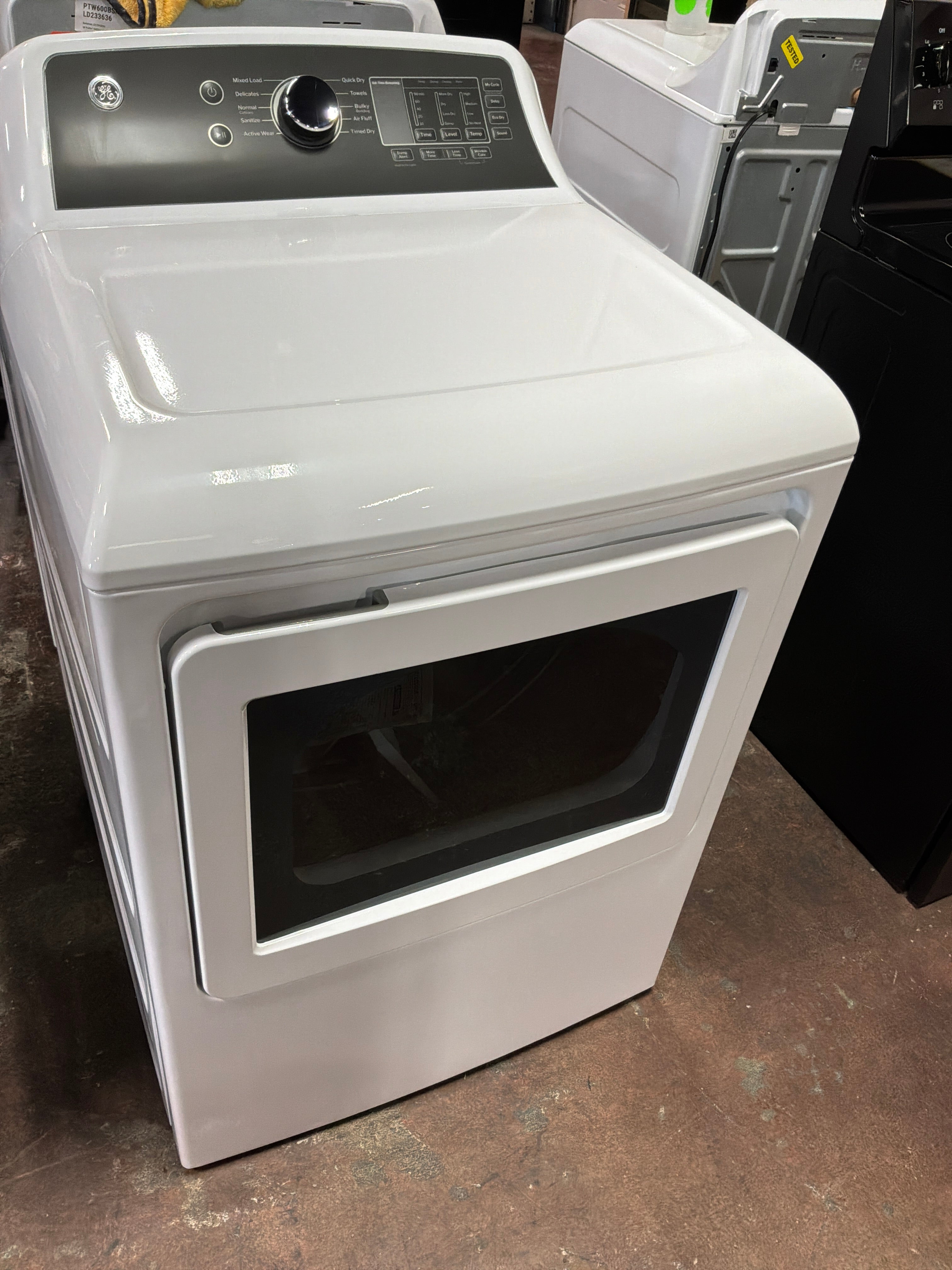 GE GE® 7.4 cu. ft. Capacity Electric Dryer with Up To 120 ft. Venting and Sensor Dry