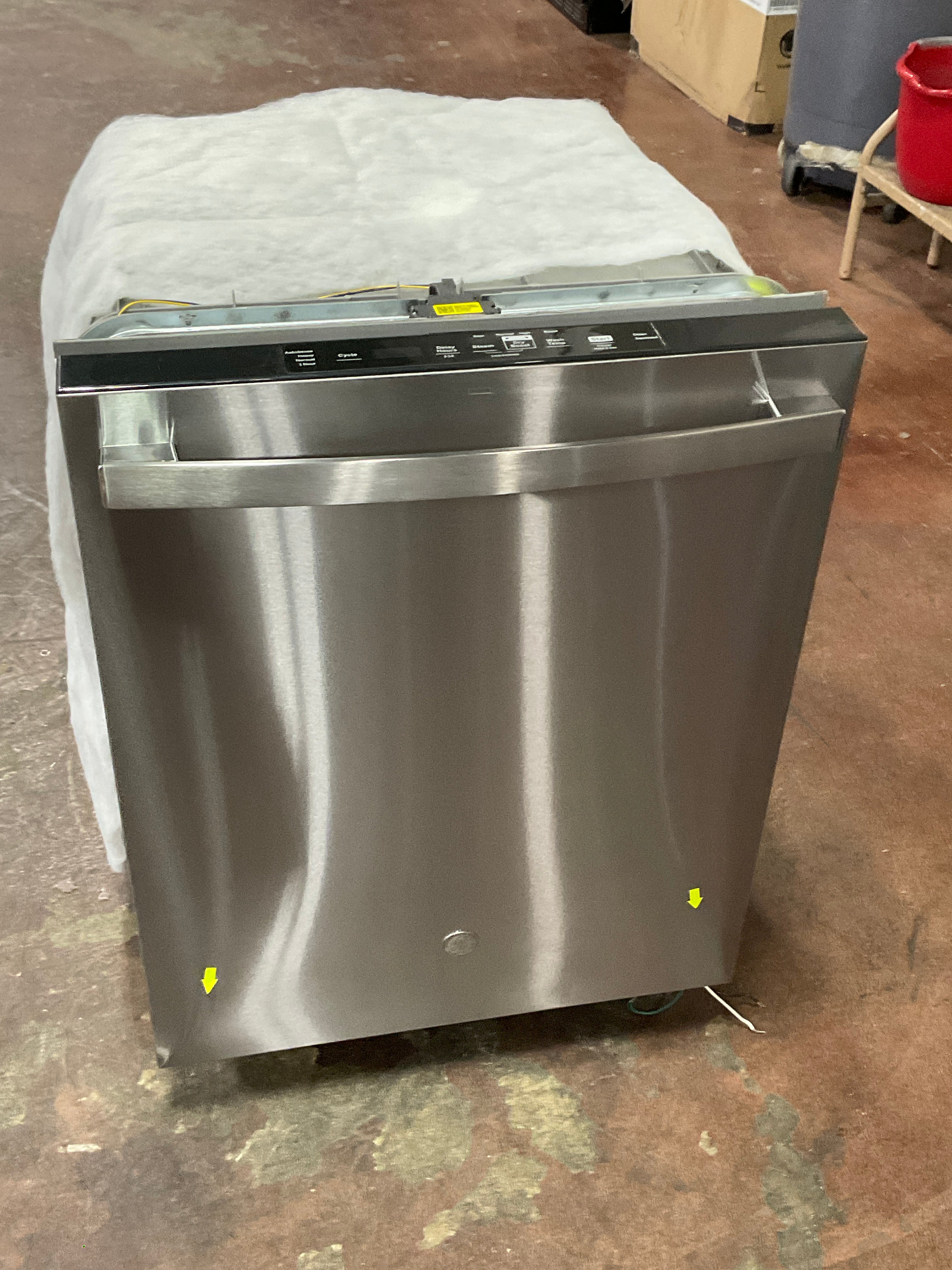 GE ENERGY STAR Top Control with Plastic Interior Dishwasher with Sanitize Cycle & Dry Boost