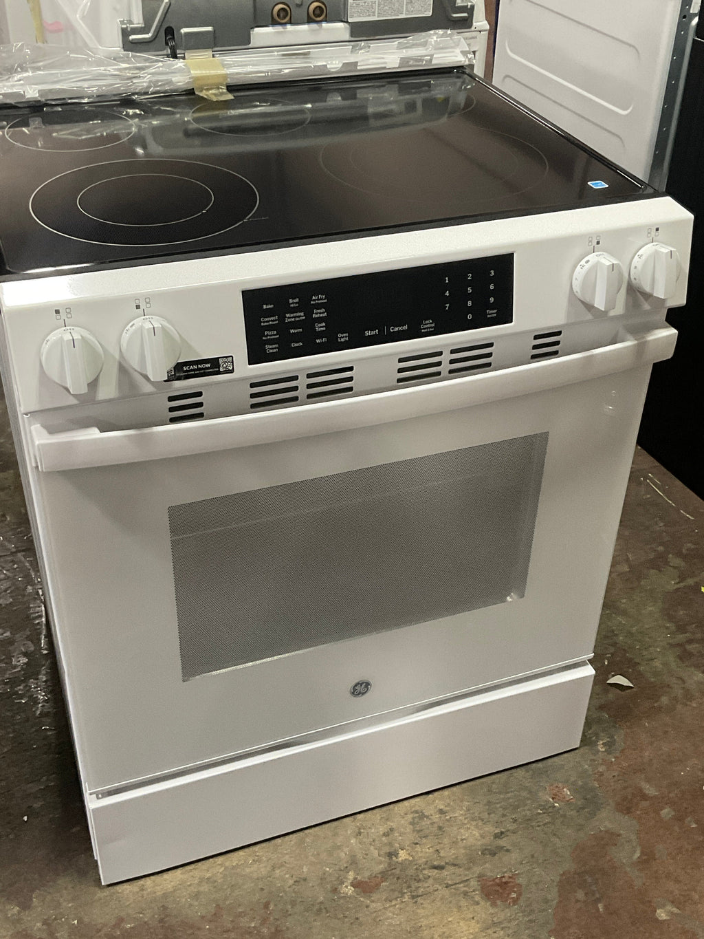 GE® ENERGY STAR® 30" Slide-In Electric Convection Range with No Preheat Air Fry and EasyWash™ Oven Tray