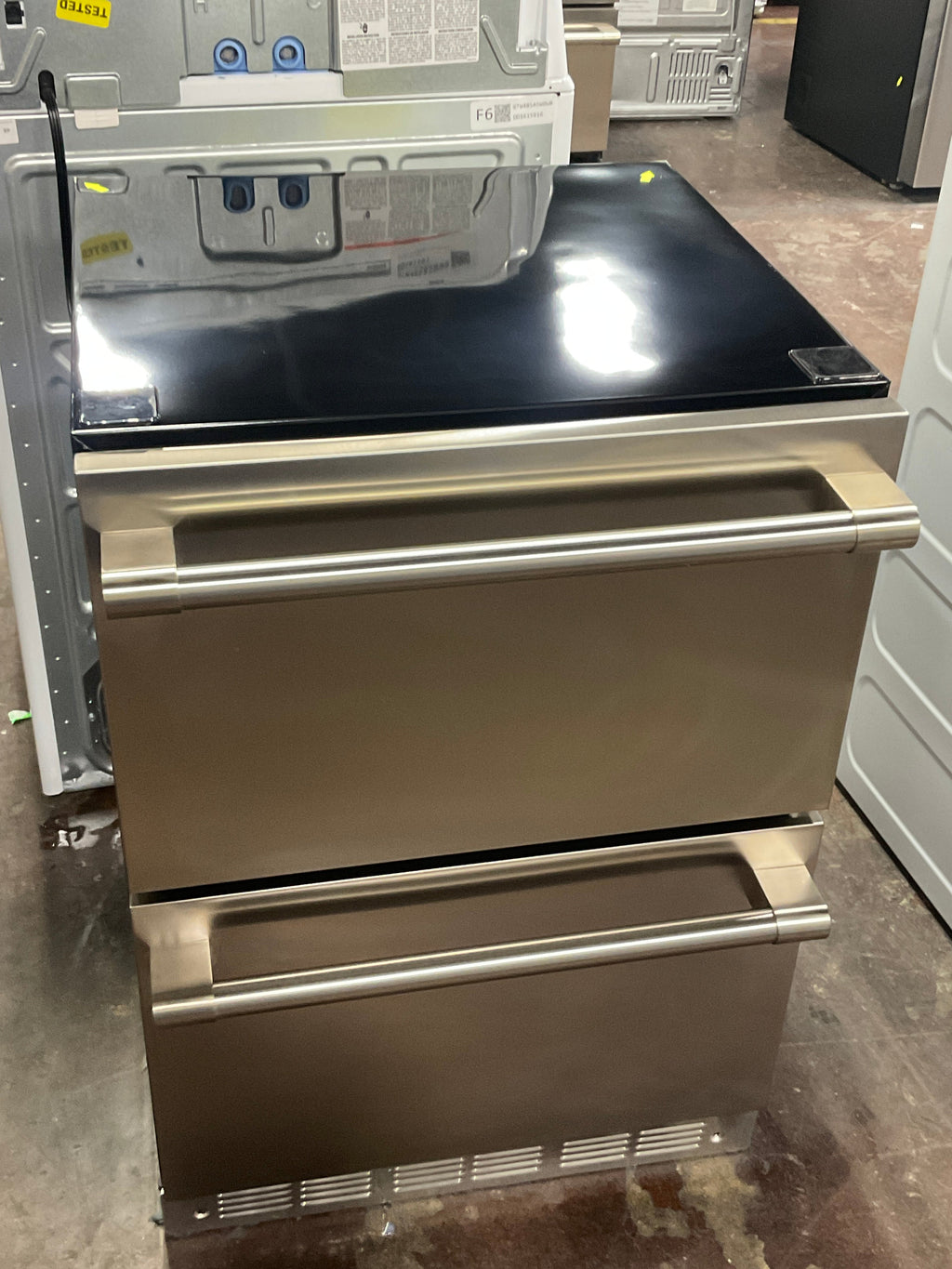 Monogram 24" Double-Drawer Refrigerator