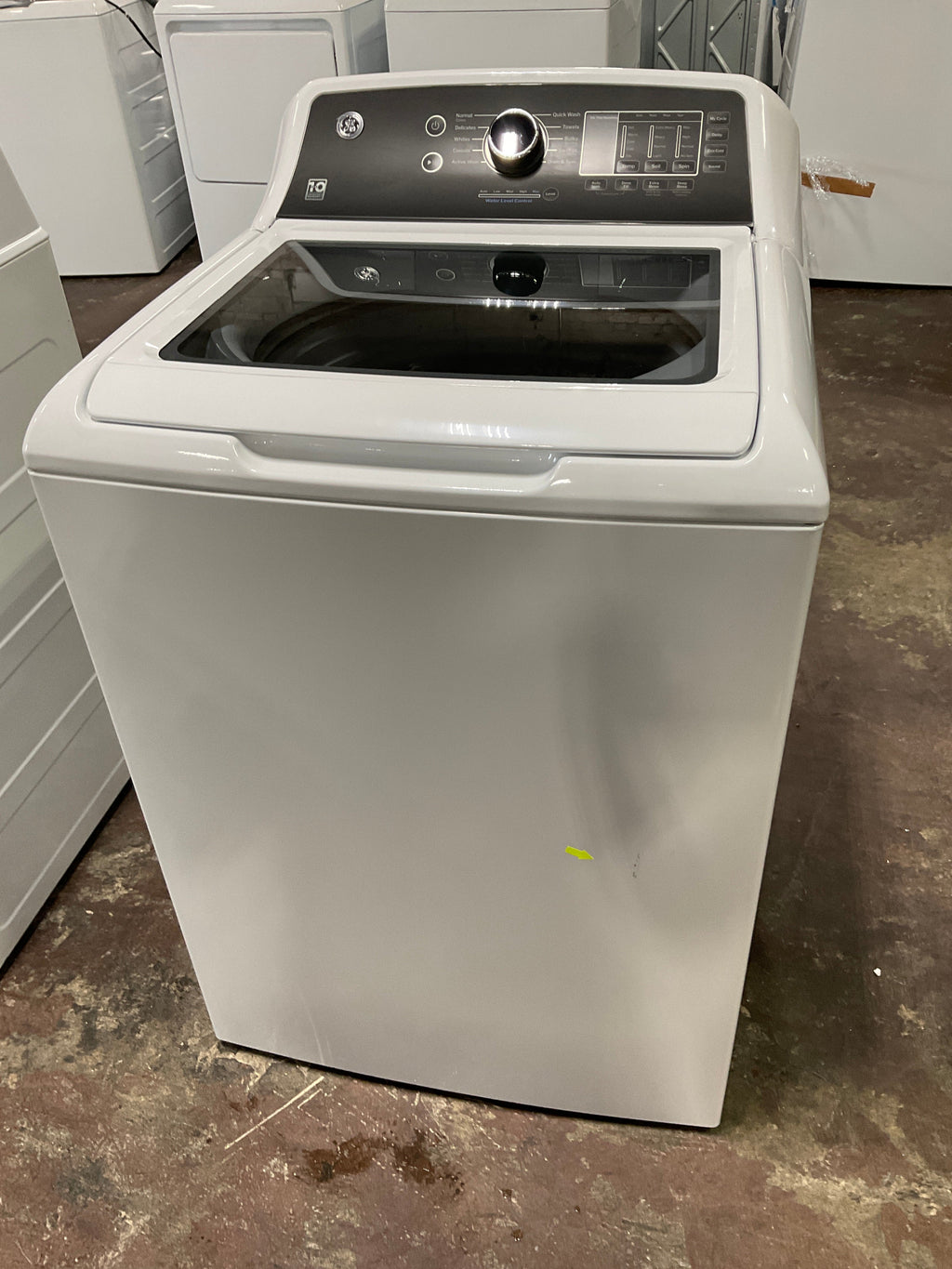 GE GE® 4.5 cu. ft. Capacity Washer with Water Level Control