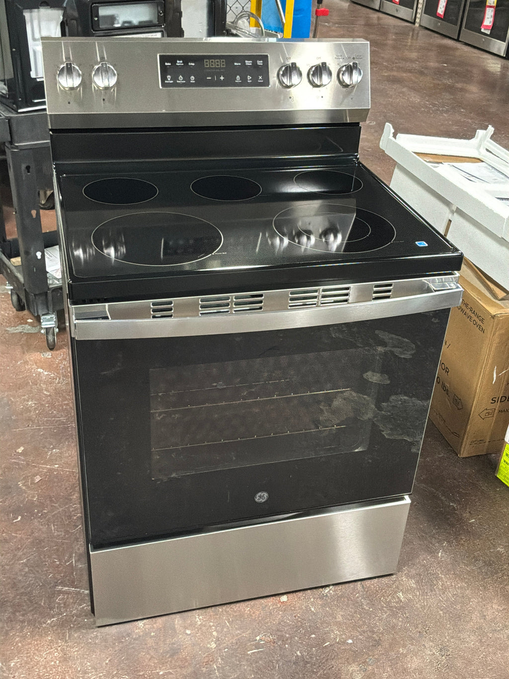 GE® ENERGY STAR® 30" Free-Standing Electric Range with Crisp Mode